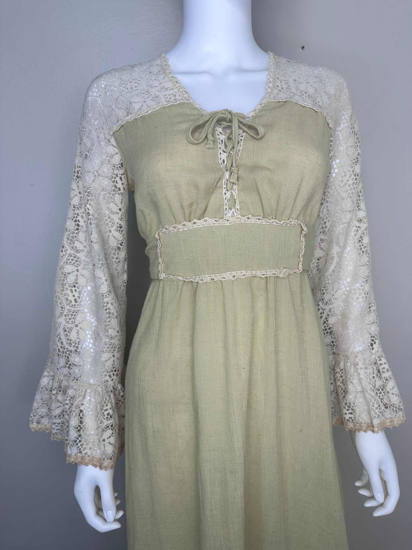 1970s Khaki Gauze with Cream Lace Maxi Dress, Size Small, Corset Bodice, Gunne Sax Prairie Cottagecore Style