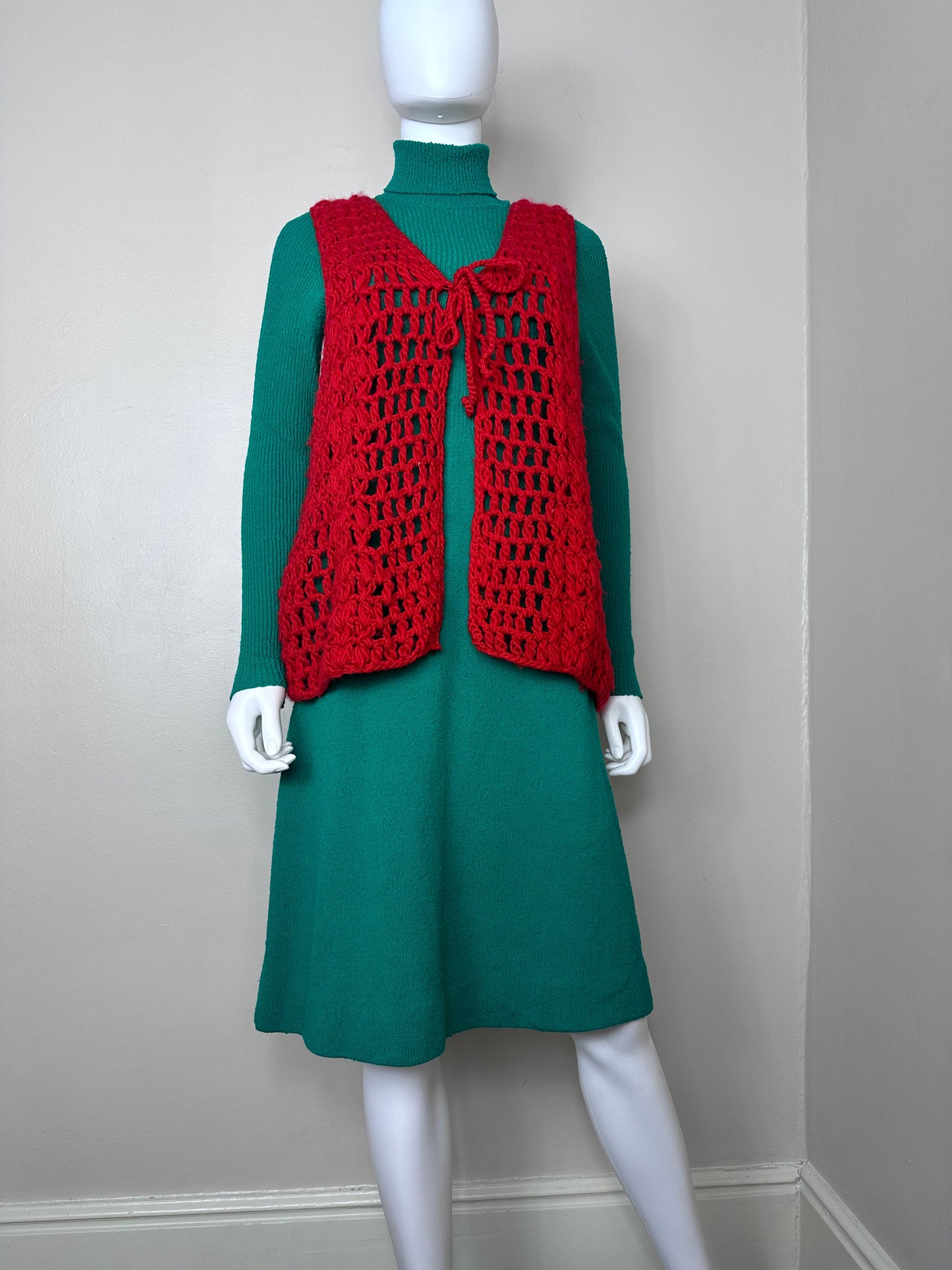 1960s/70s Red Knit Sweater Vest, Tally-Ho Creation Size Large