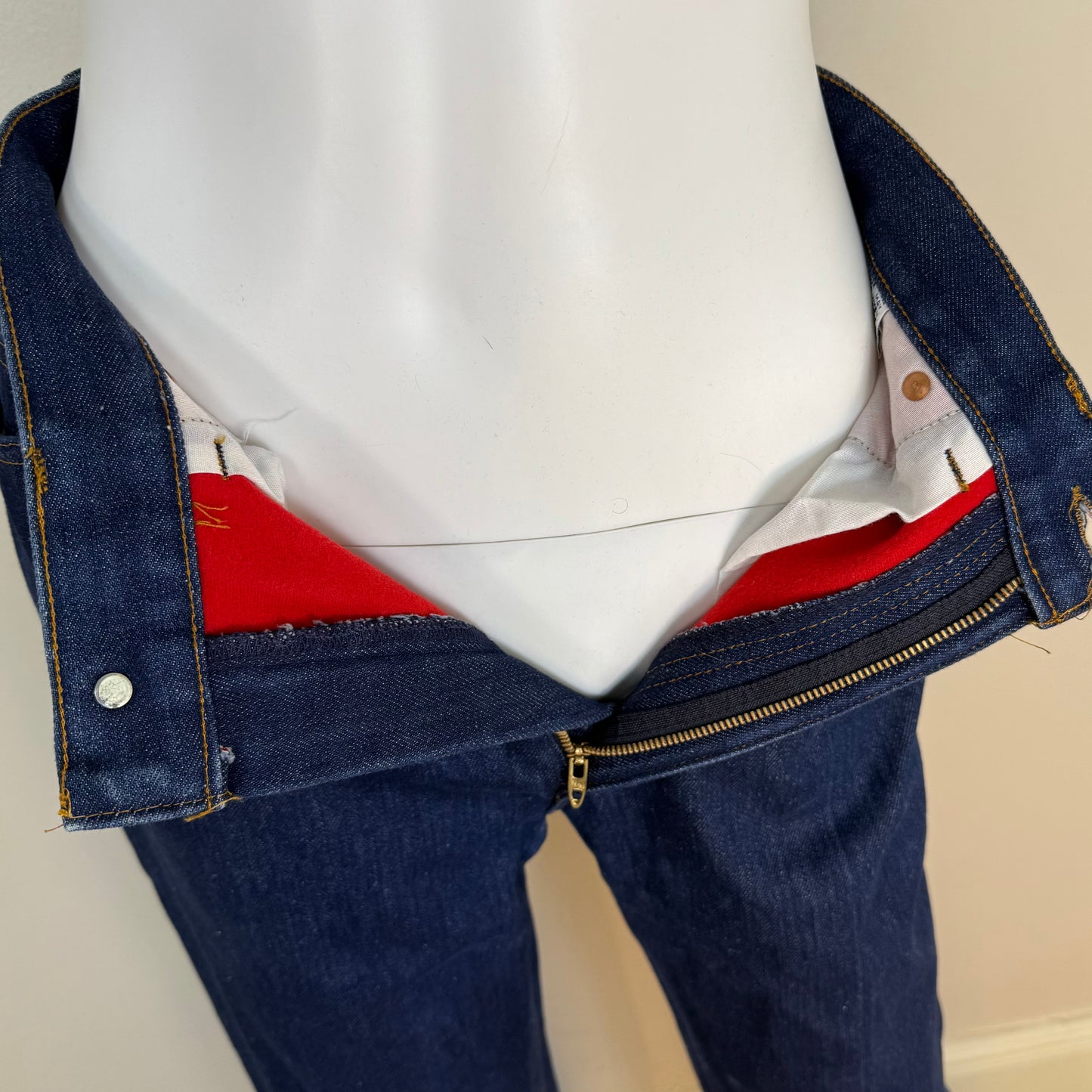 1980s Winter Levi’s Jeans, Dark Denim with Red Flannel Lining, 27"x32", High Rise Straight Leg