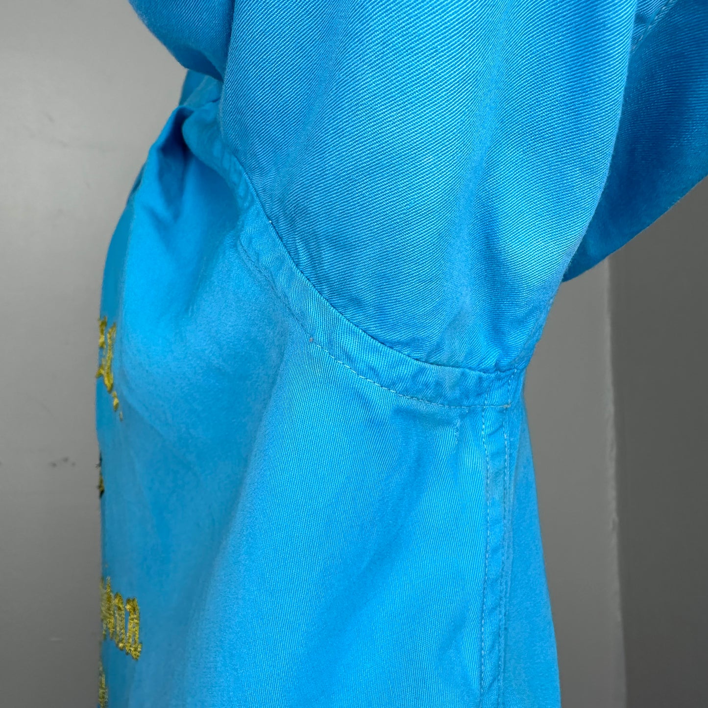 1950s Bowling Shirt, Hilton Size L/XL, Chain Stitch Embroidery, 50s Corvette, Curtis Person Millington