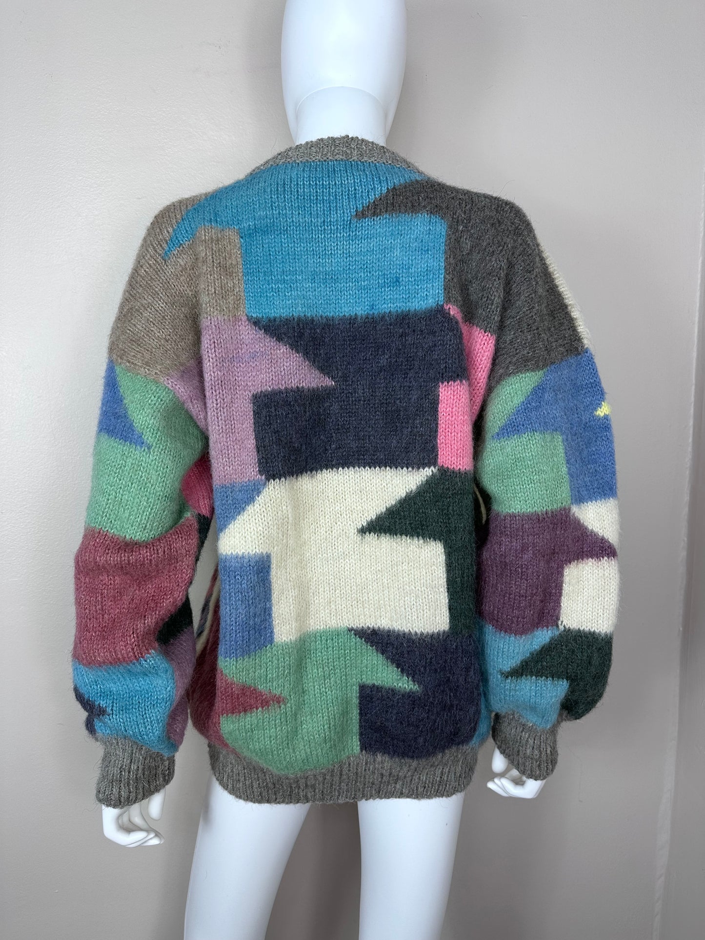 1980s Baby Alpaca Peruvian Sweater, Casa Cusco Peru Size L/XL, Novelty Intarsia Knit