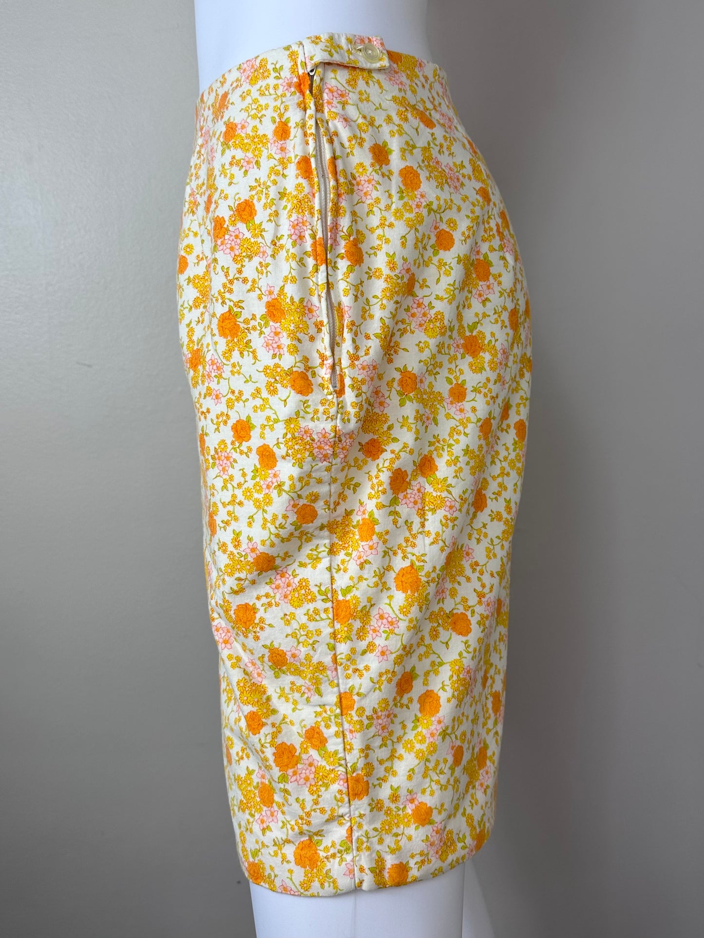 1960s Orange Floral Shorts, Size XS, Side Zipper