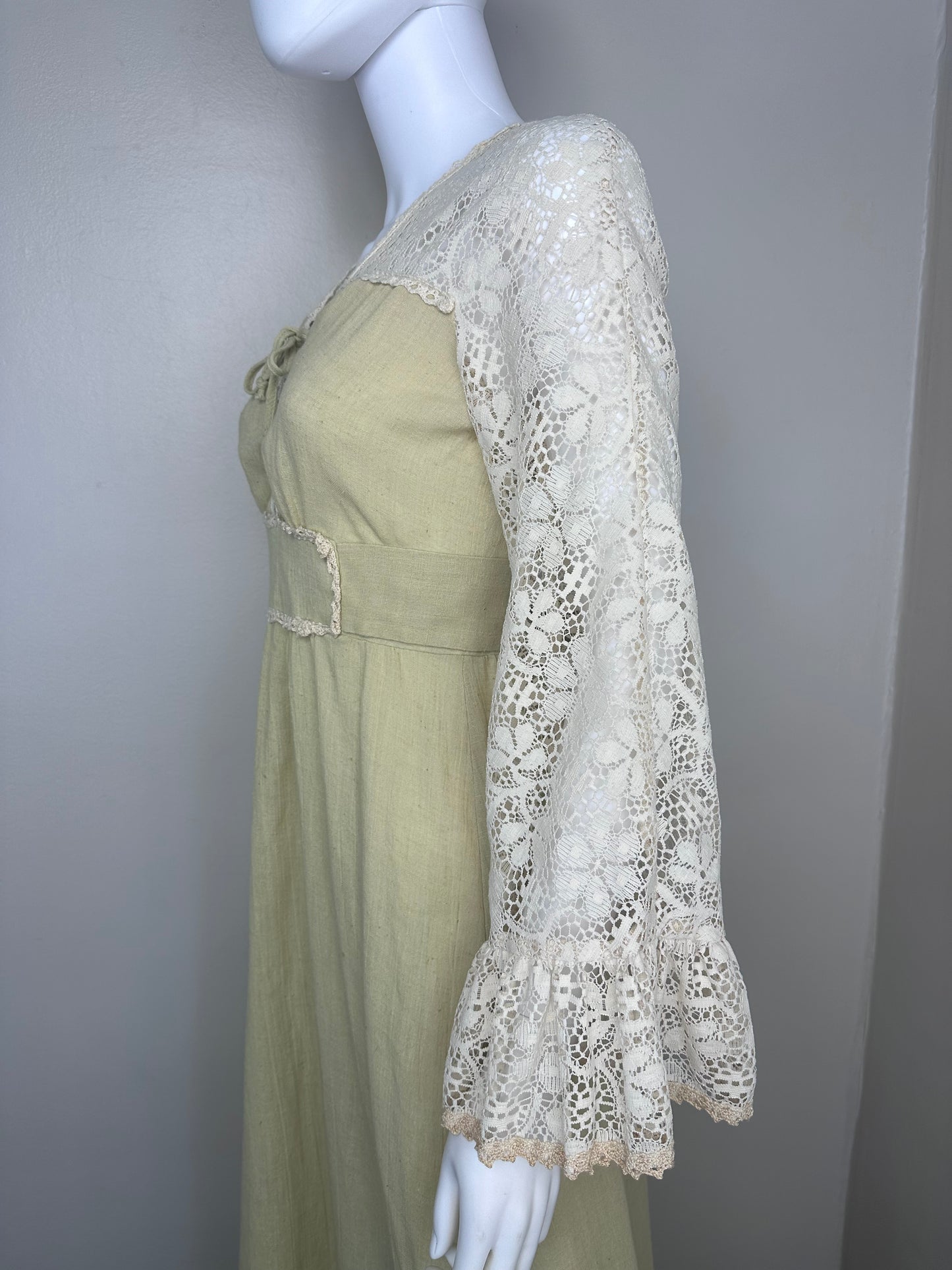 1970s Khaki Gauze with Cream Lace Maxi Dress, Size Small, Corset Bodice, Gunne Sax Prairie Cottagecore Style