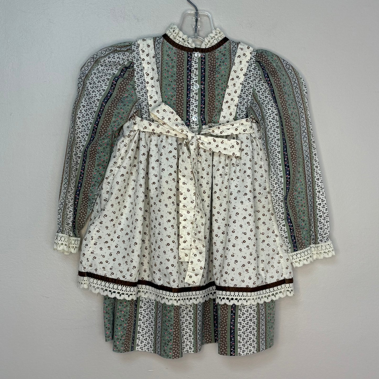 1970s Girls Mixed Floral Smocked Pinafore Dress, Peaches ‘n Cream Size 6, Prairie Style