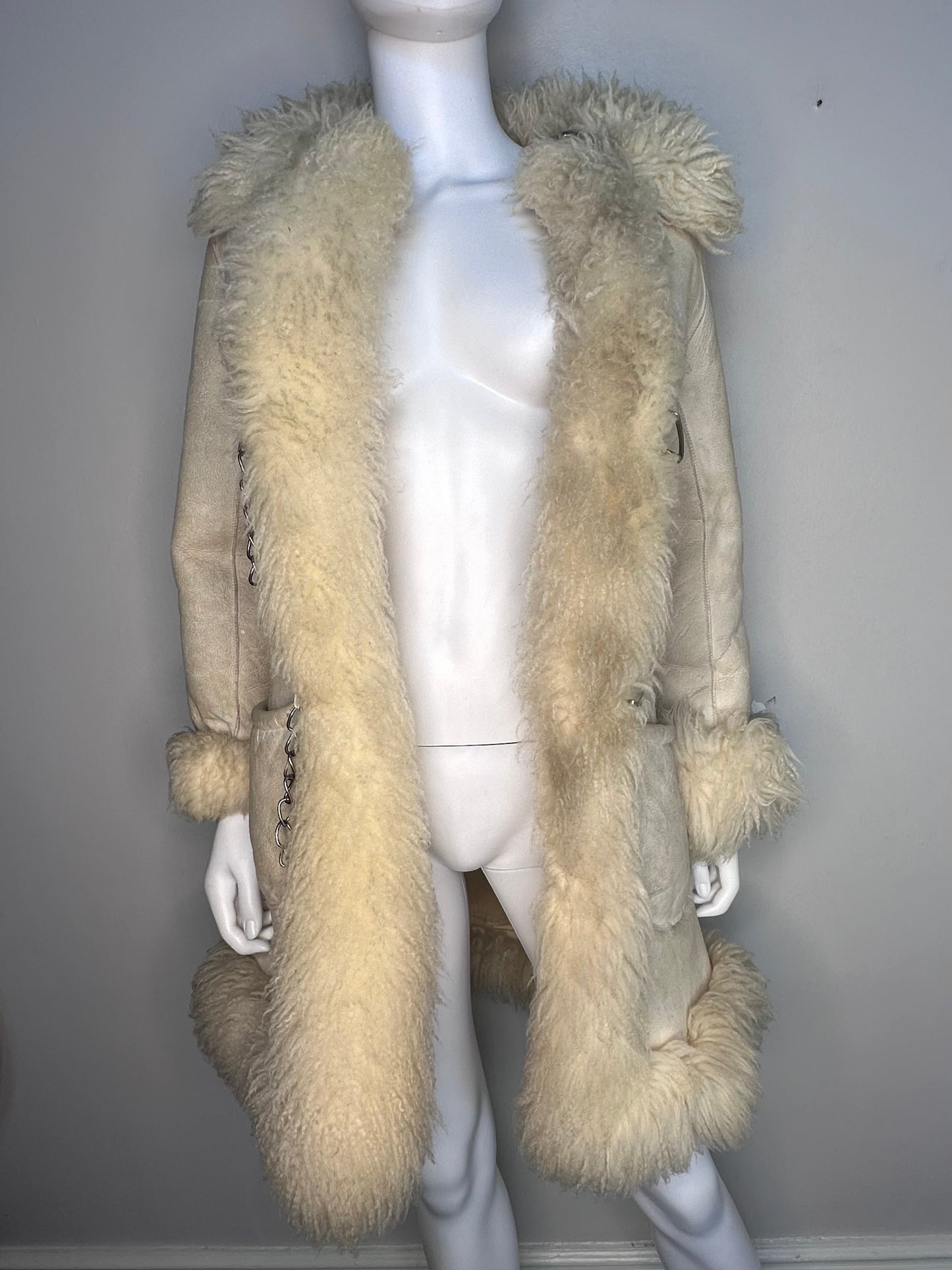 1970s Leather Shearling Coat with Fur Trim, Harzfeld’s Gadabout Sports Shop Size XS-Small, Penny Lane