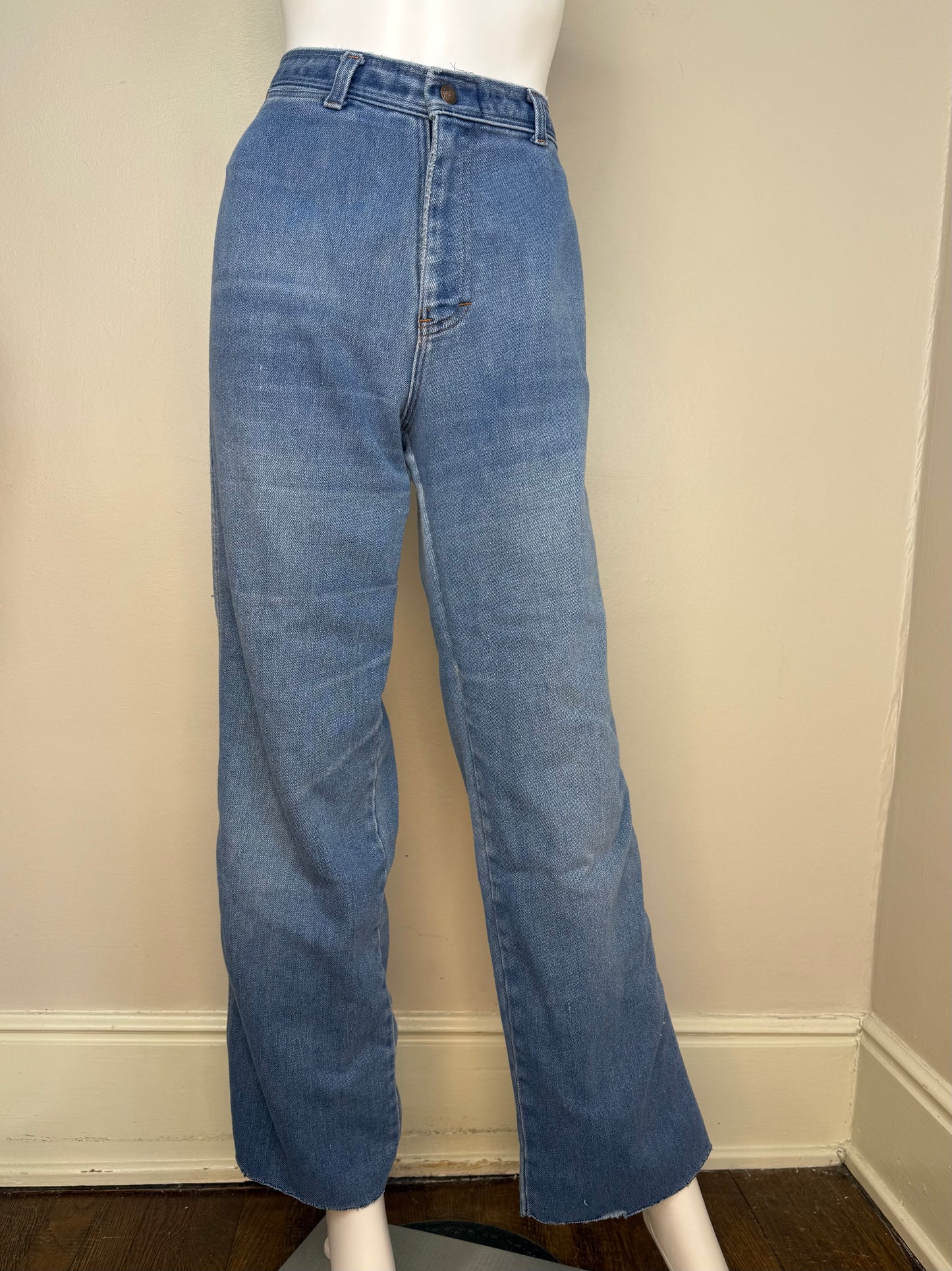 1980s I Hate J.R. Blue Jeans, 26.5"x32.75", Embroidered Pocket, JR Ewing Dallas TV Show, High Rise Straight Leg