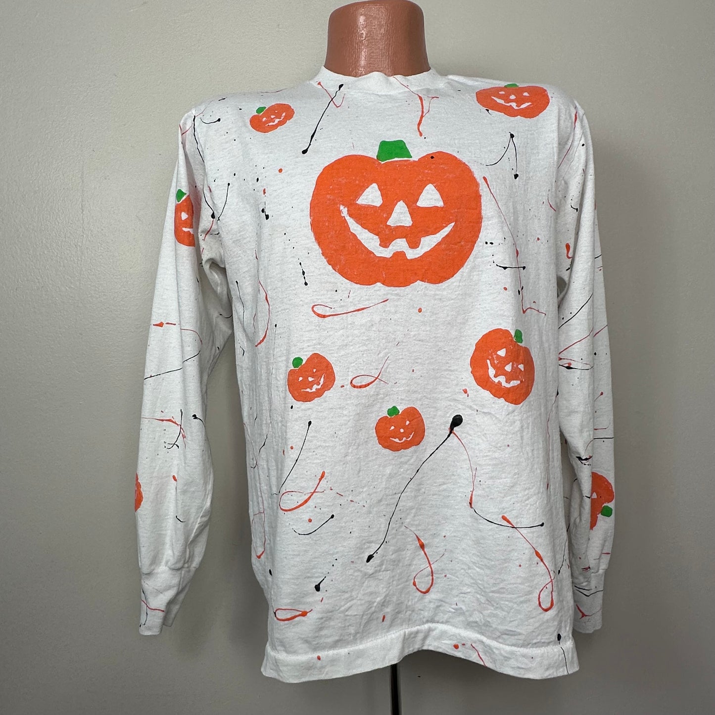 1980s/90s DIY Halloween Splatter Paint Long Sleeve T-Shirt, Screen Stars Best Size Medium