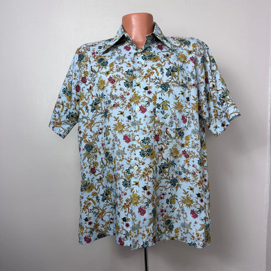 1970s Blue Floral and Birds Men’s Short Sleeve Shirt, Marbles Size Large