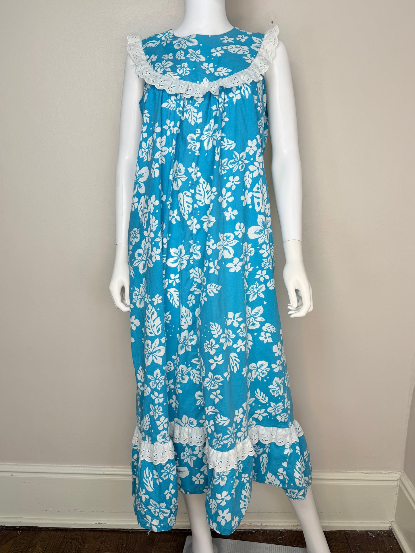1970s Blue Floral Hawaiian Maxi Dress with Eyelet Trim, Size Medium