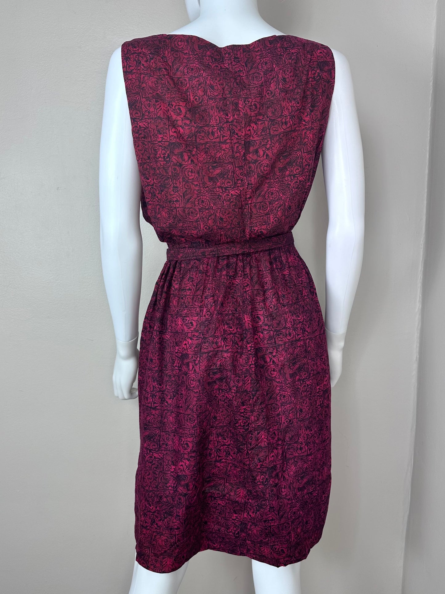 1960s Raspberry Scribble Print Sleeveless Dress, Handmade Size S-M