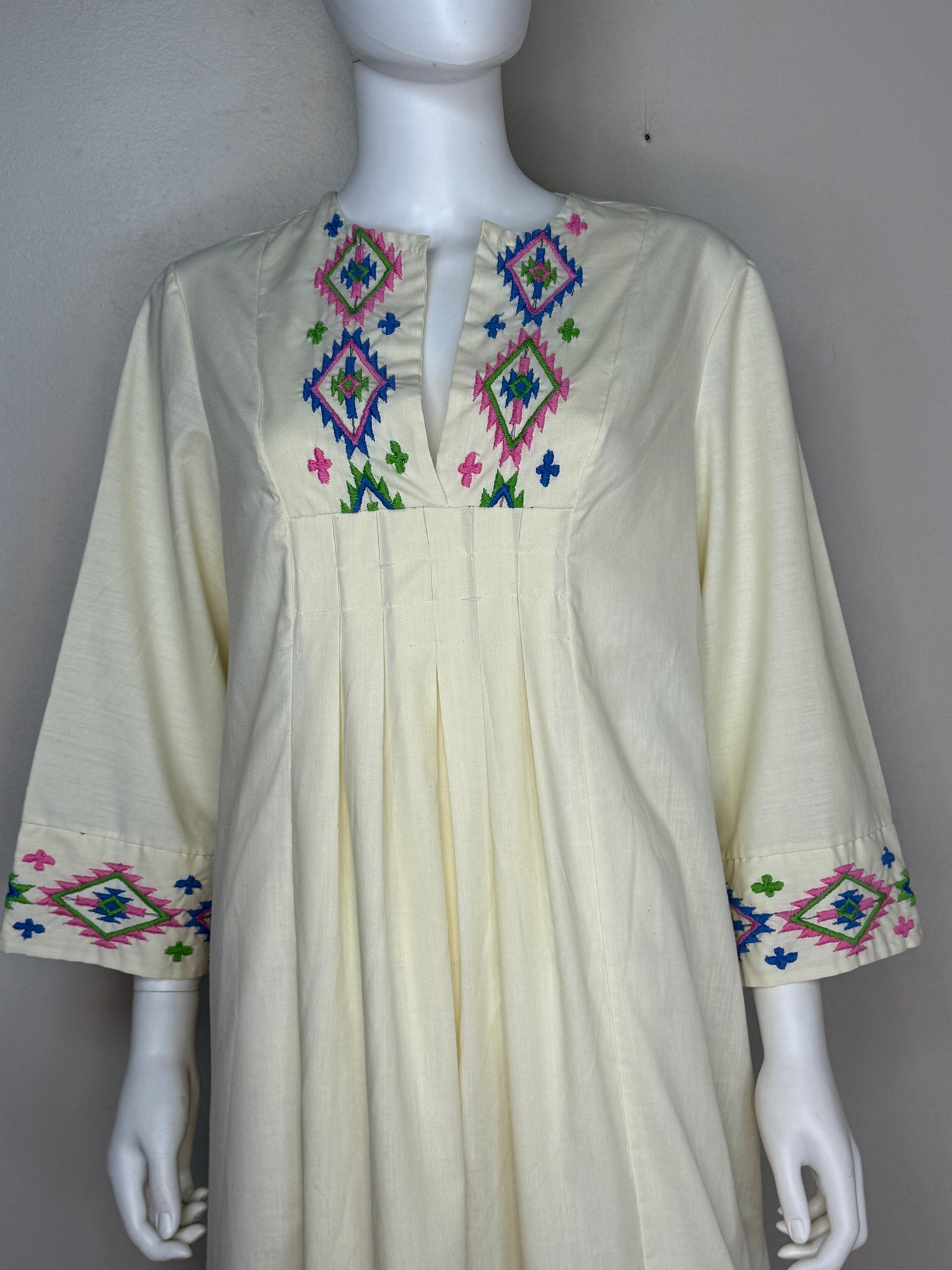 1970s Embroidered Caftan Dress, Boho Loungewear, The Great Entertainers Sears Size Medium
