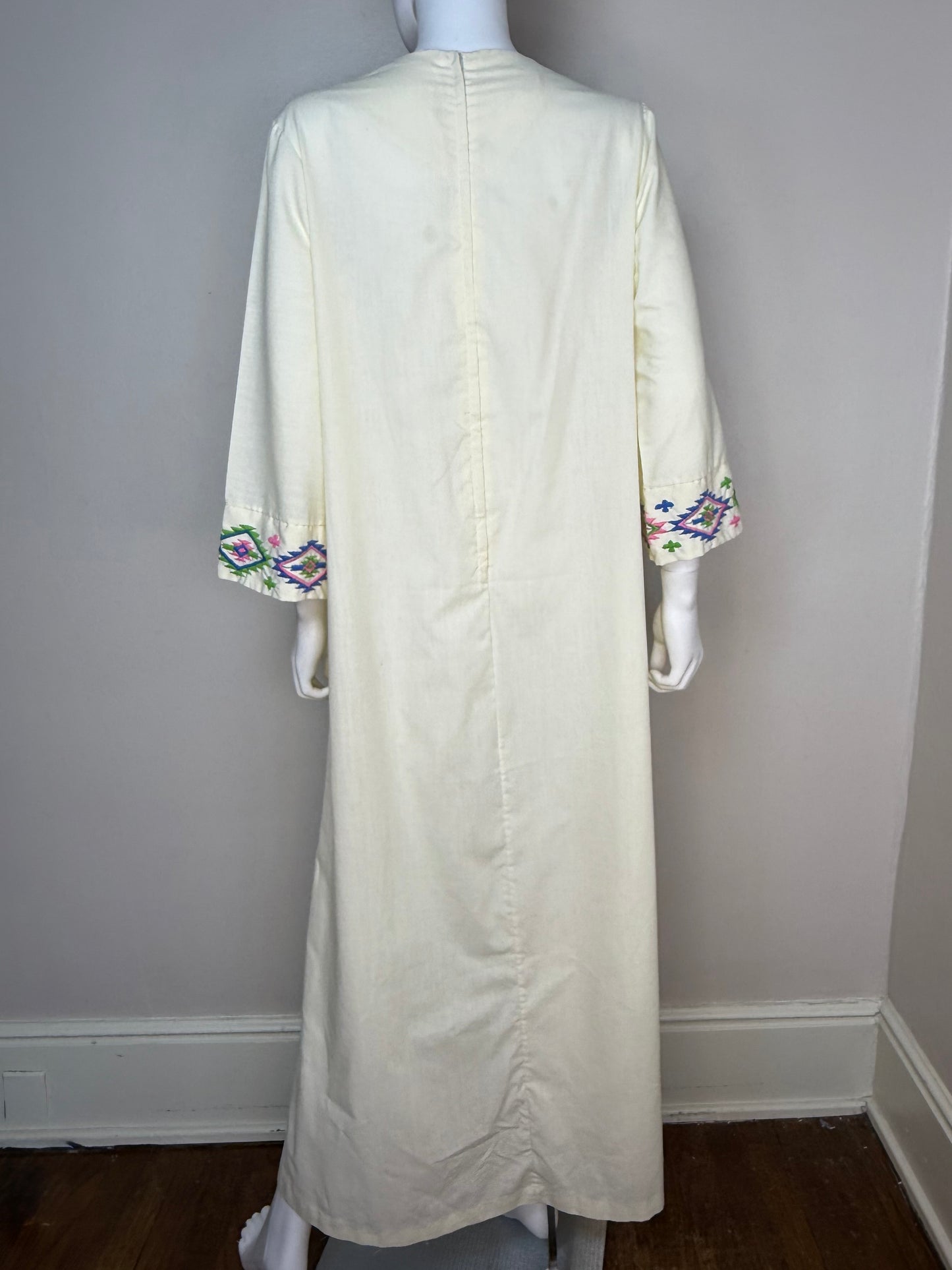 1970s Embroidered Caftan Dress, Boho Loungewear, The Great Entertainers Sears Size Medium