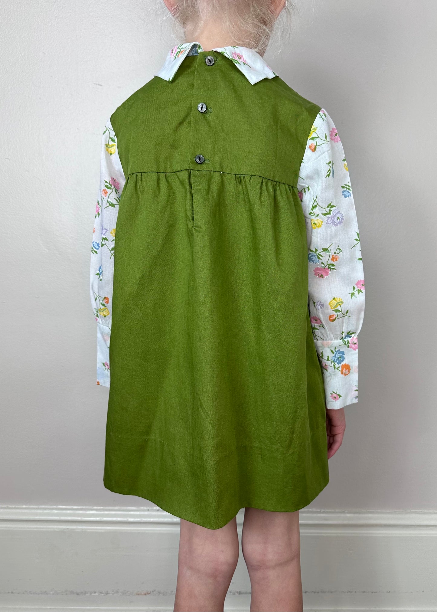 1970s Green Smocked Dress with Floral Sleeves and Collar, Size 5