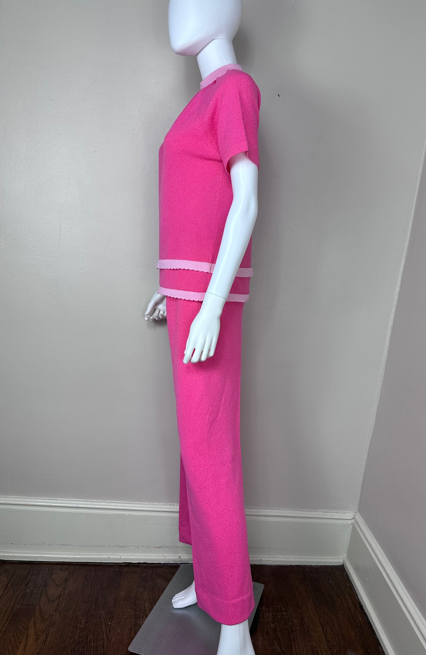 1960s/70s Bright Pink Polyester Top and Pants Set, Talbott Travler Size Small