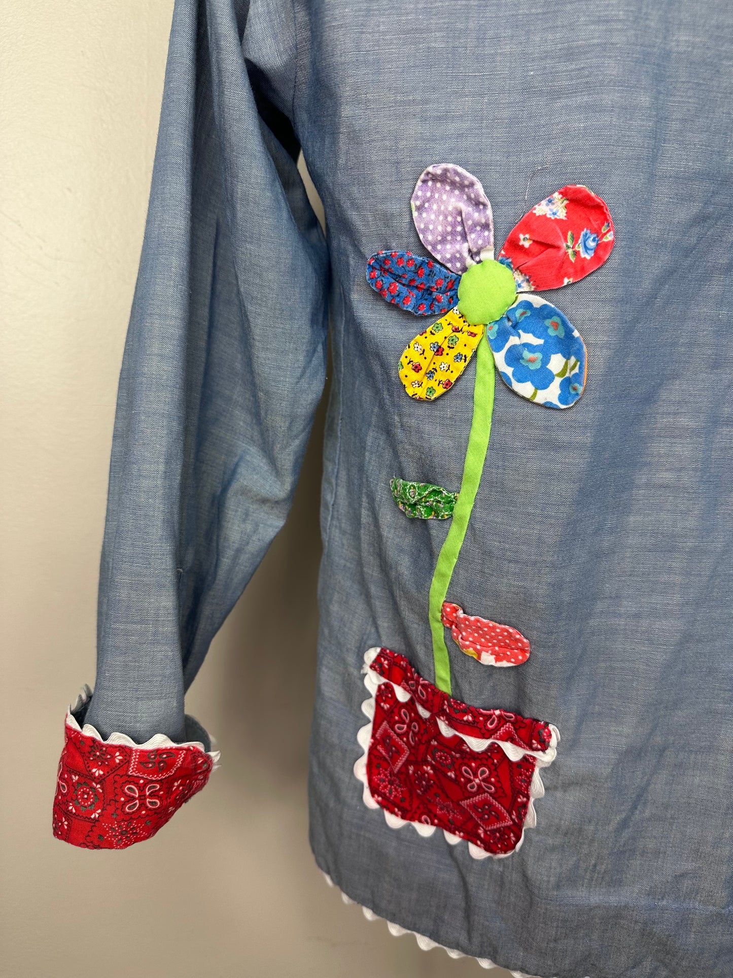 1970s Chambray Shirt with Appliqué and Lace Trim, Size LargeBandana Trim, Flowers and Butterflies