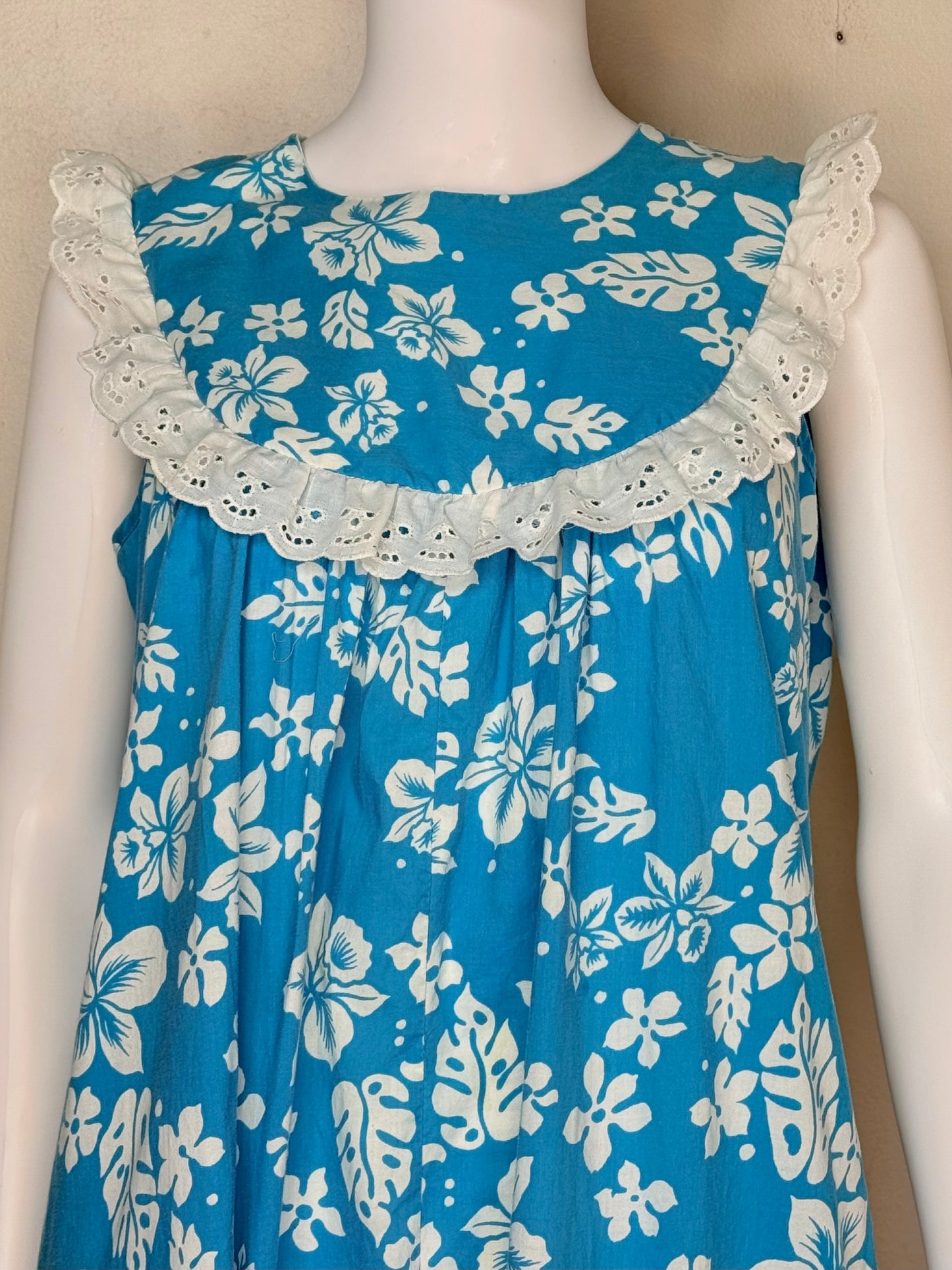 1970s Blue Floral Hawaiian Maxi Dress with Eyelet Trim, Size Medium