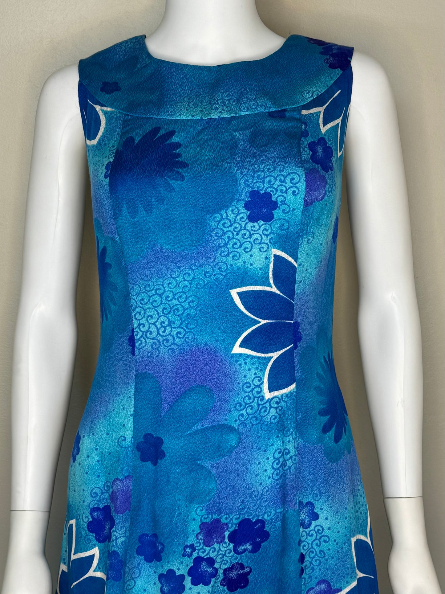 1970s Blue Hawaiian Floral Sleeveless Maxi Dress, Pomare Hawaii Size Large