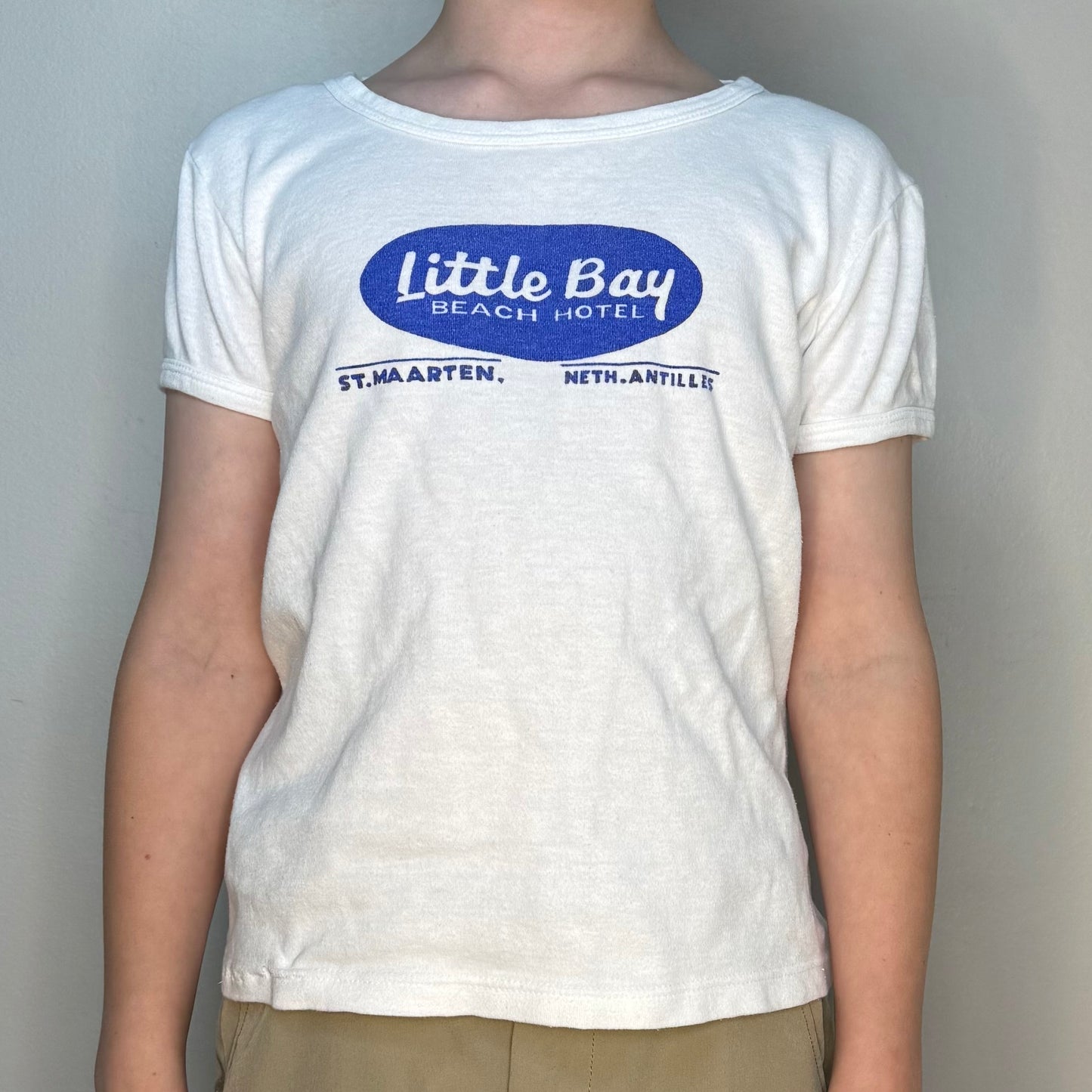 1970s Little Bay Beach Hotel St Maarten T-Shirt, Women's Size XS or Kids size 10/12, Femme Baby Doll Tee