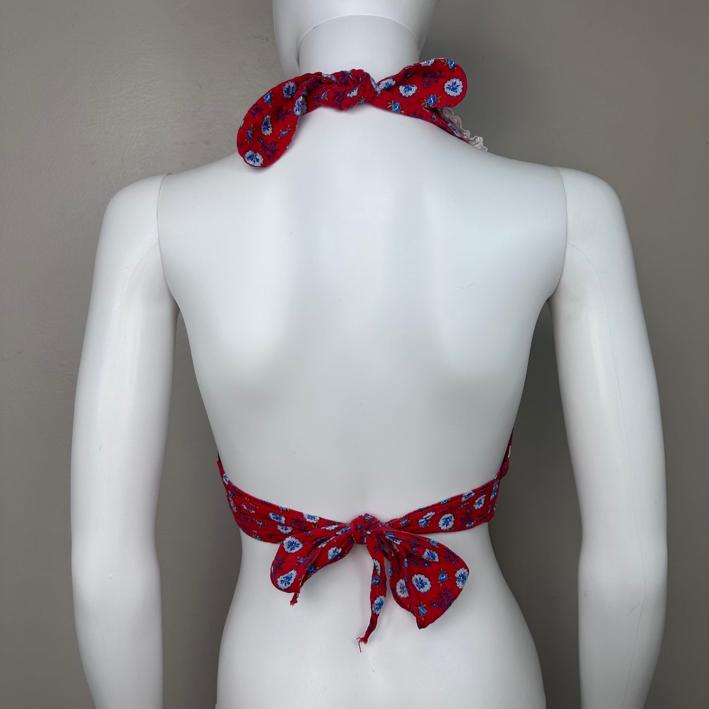 1970s Red Floral Halter Top, Size XS/Small
