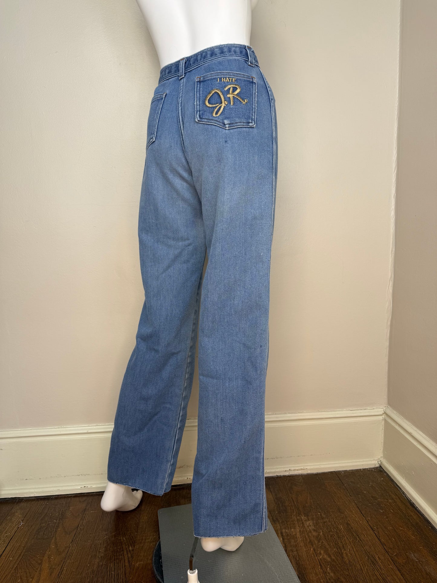 1980s I Hate J.R. Blue Jeans, 26.5"x32.75", Embroidered Pocket, JR Ewing Dallas TV Show, High Rise Straight Leg