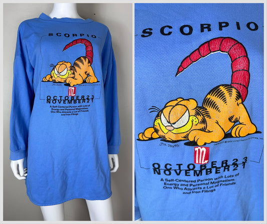 1970s Garfield Scorpio Zodiac Sweatshirt Nightgown, Flirts