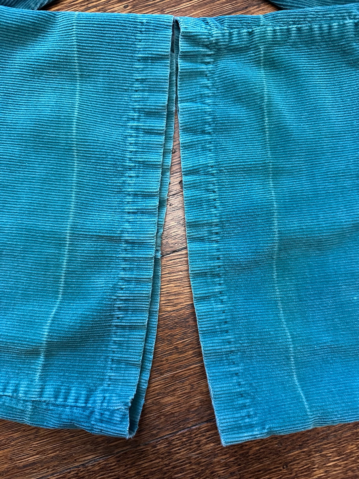 1970s Teal Green Corduroy Bell Bottom Jeans, Dittos 23.75x30.5