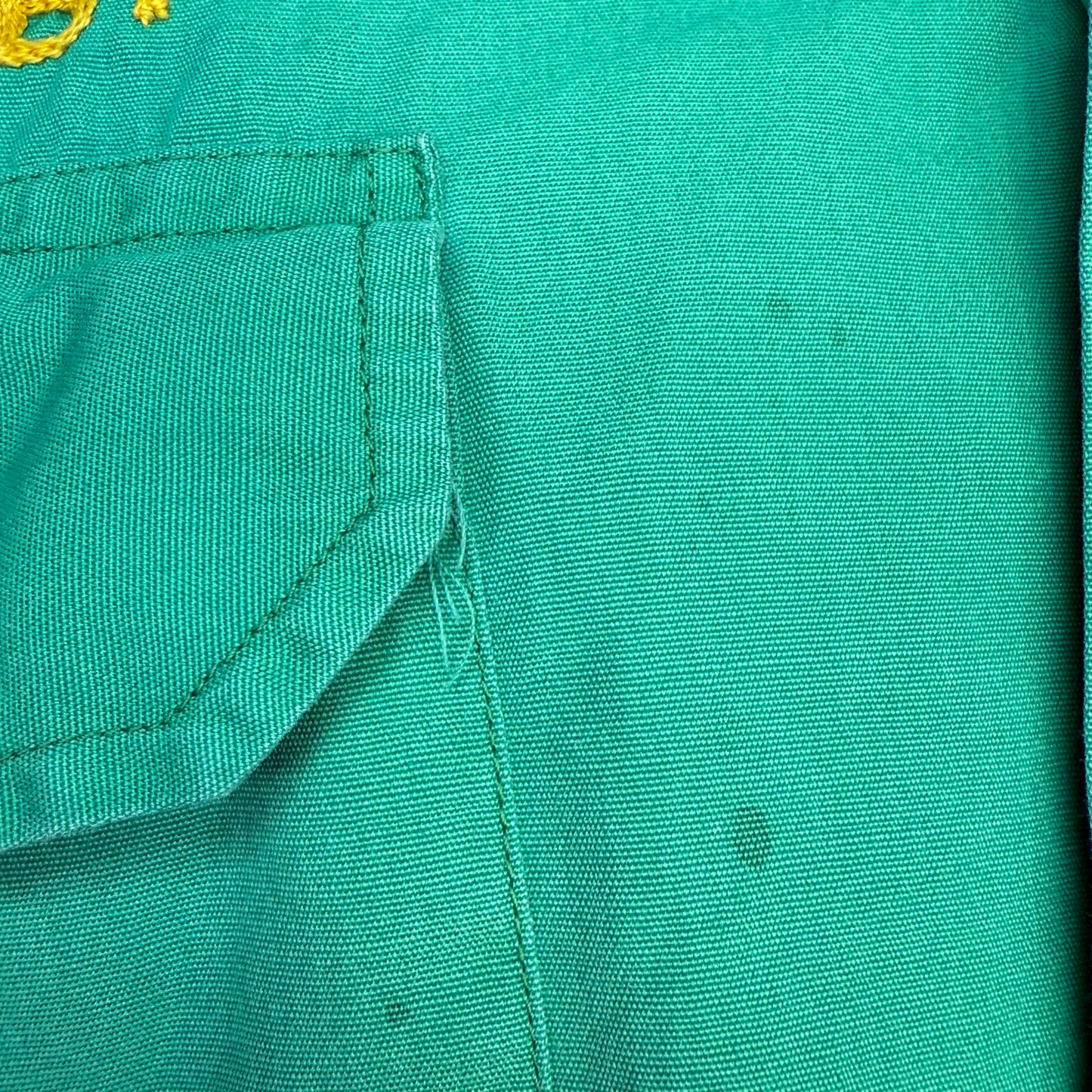 1940s Men’s Green Long Sleeve Shirt, Al Chymia Temple Memphis Chain Stitch Embroidery, Fremont Shirt Co Size M/L