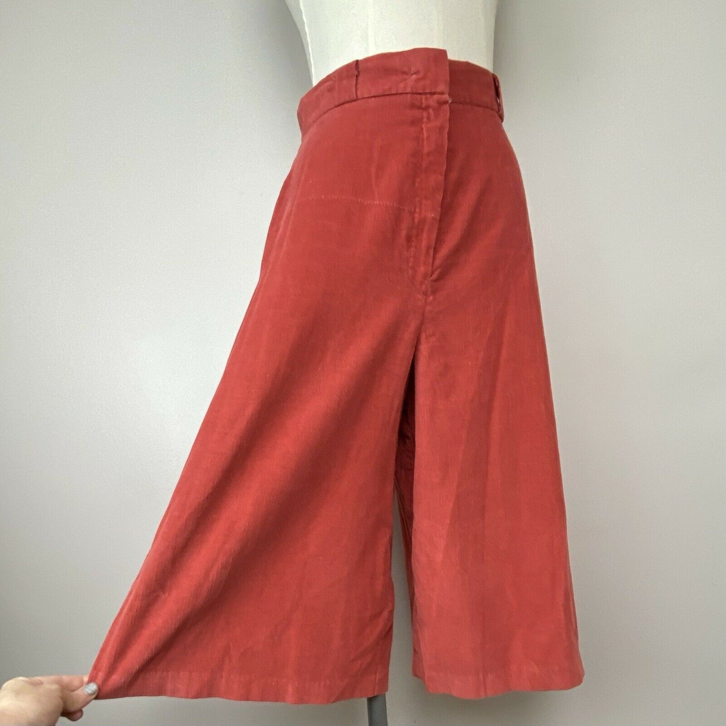 1970s Corduroy High Waisted Gaucho Pants, Size Small, 25.5" Waist, Peerless Of Boston, Terracotta