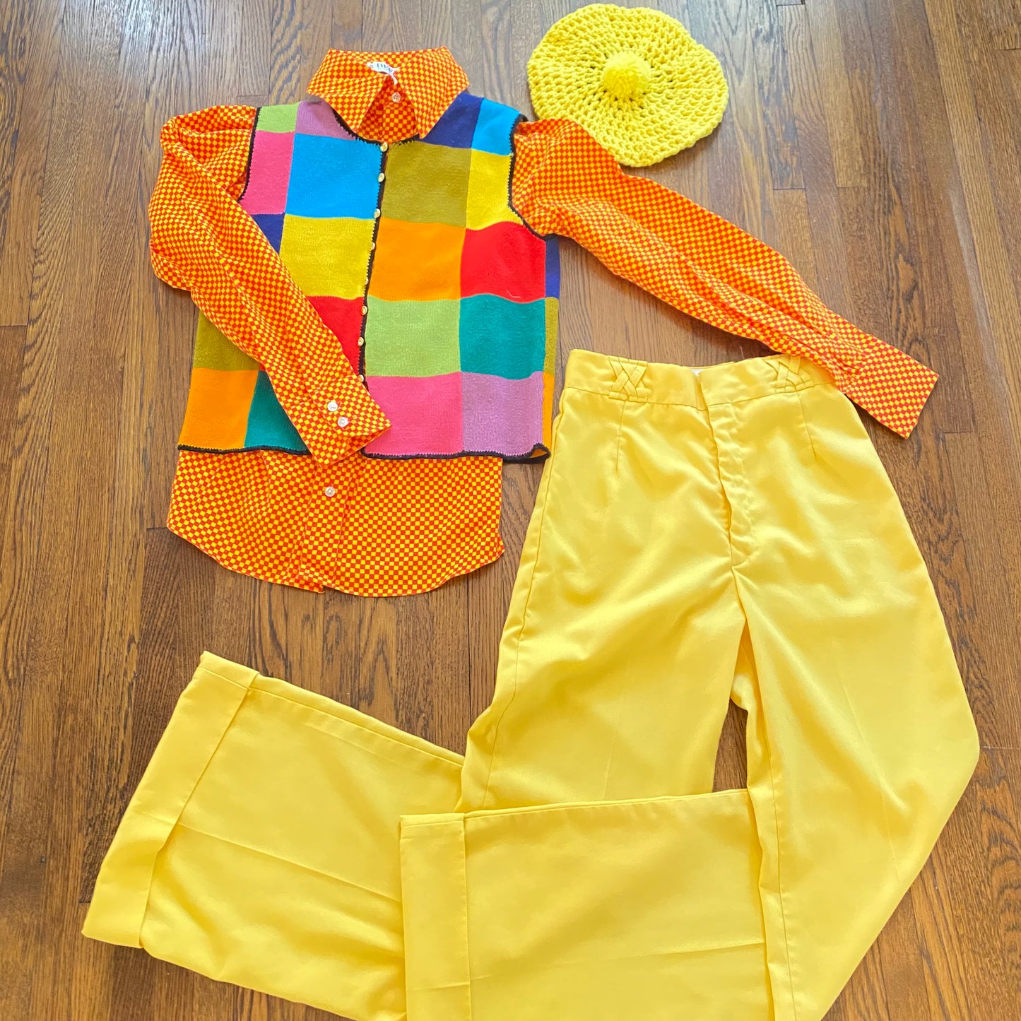 1970s Yellow Bell Bottom Pants, Casual Corner Size XS, High Waisted Cuffed Slacks