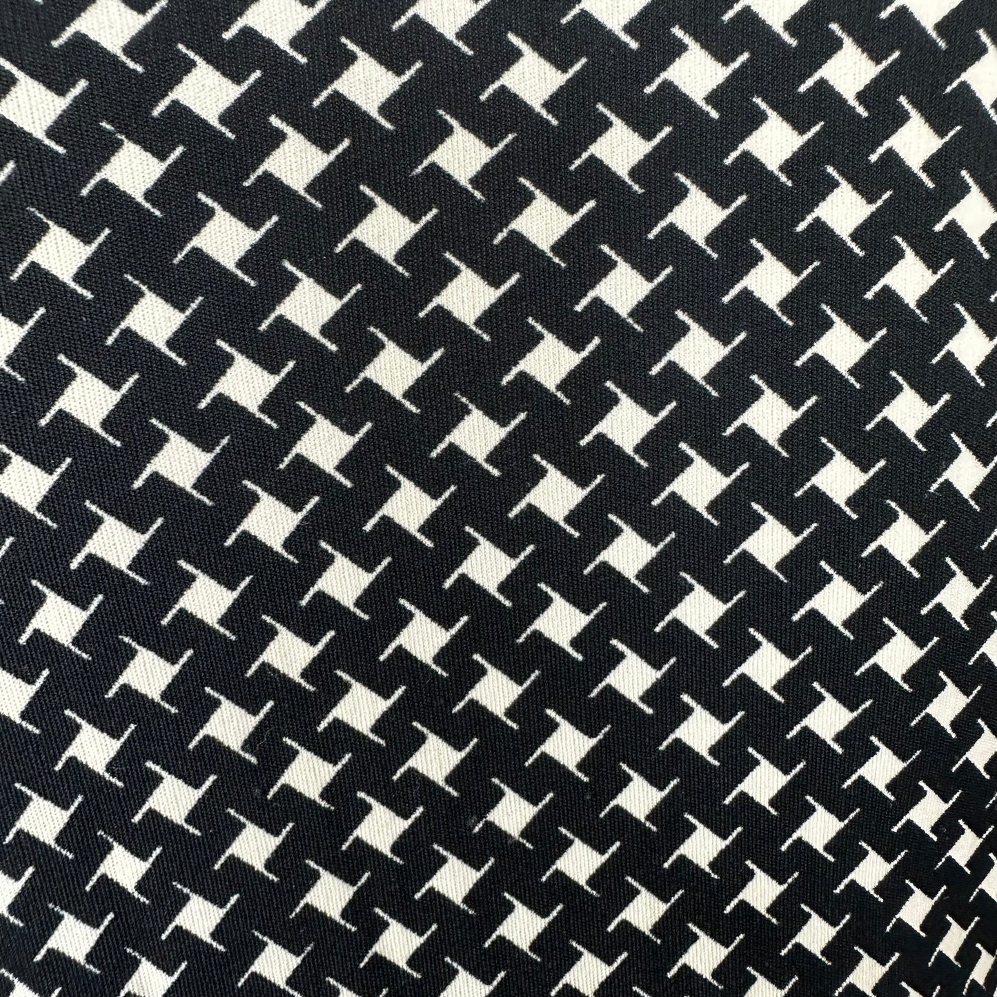 1970s Black and White Print Dagger Collar Shirt Size Medium