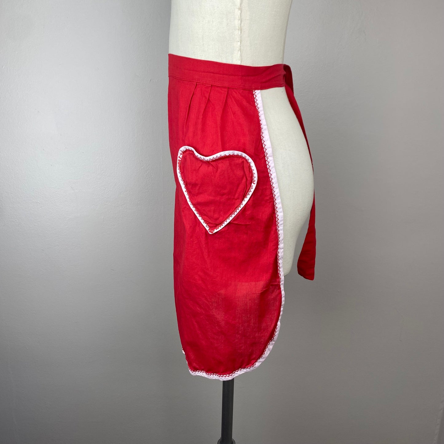 Vintage Handmade Apron with Heart Shaped Pockets