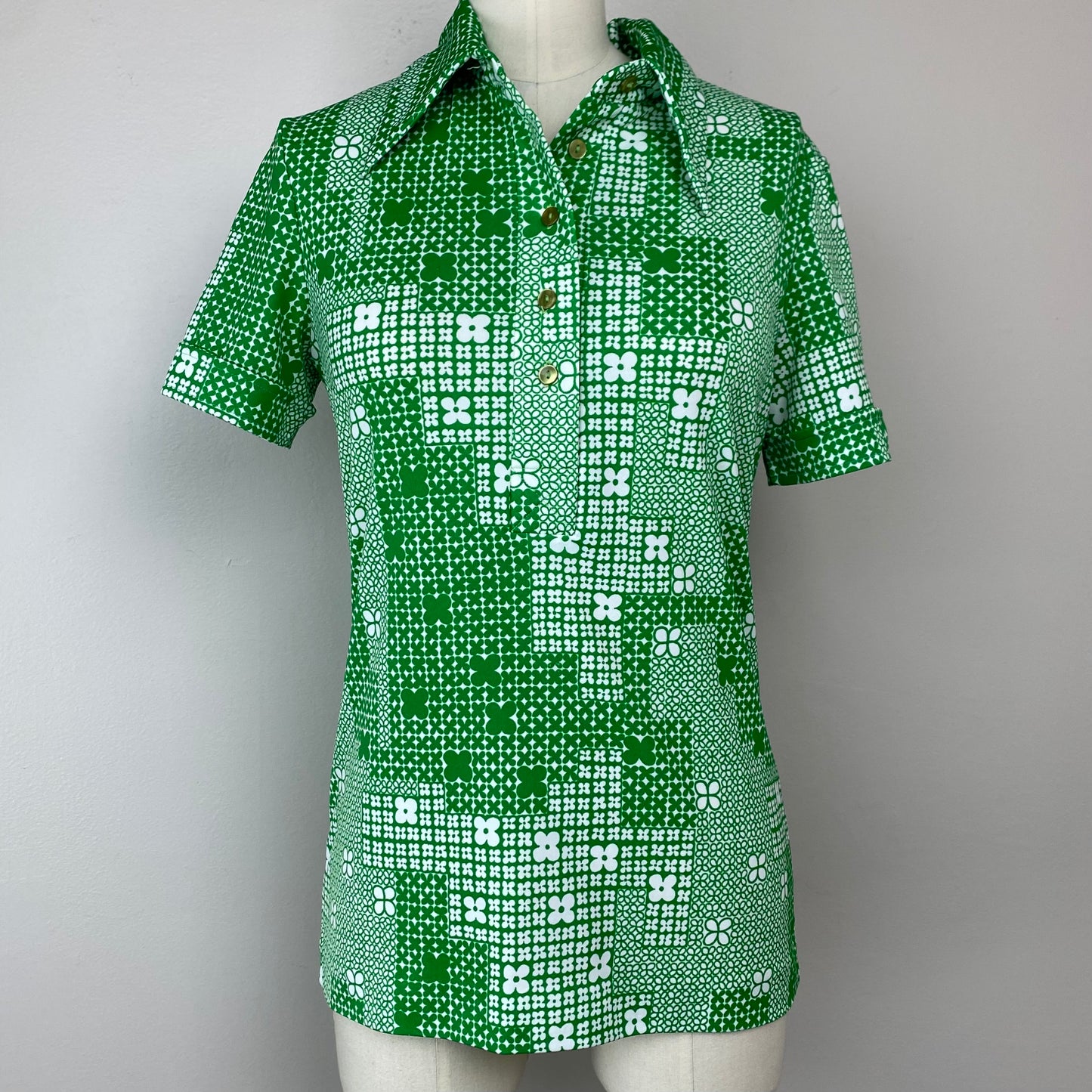 1970s Four Leaf Clover Polo Shirt, Size Small, Geometric