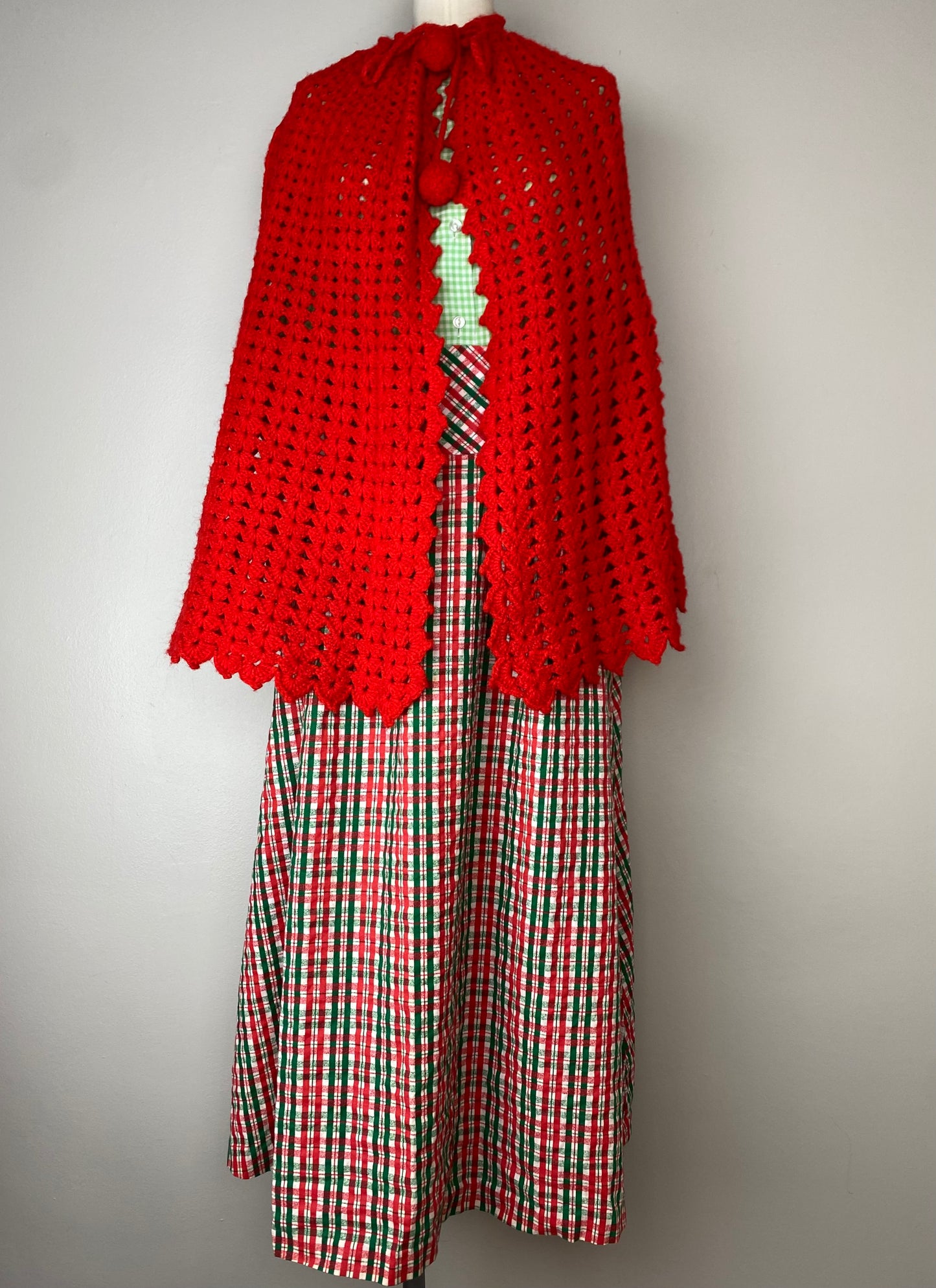 1970s Red Crochet Cape, Drawstring neck with Pom Poms