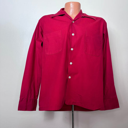 1960s Red Men’s Shirt, Grant’s Menswear Size Medium 15-15 1/2, Loop Collar, Straight Hem