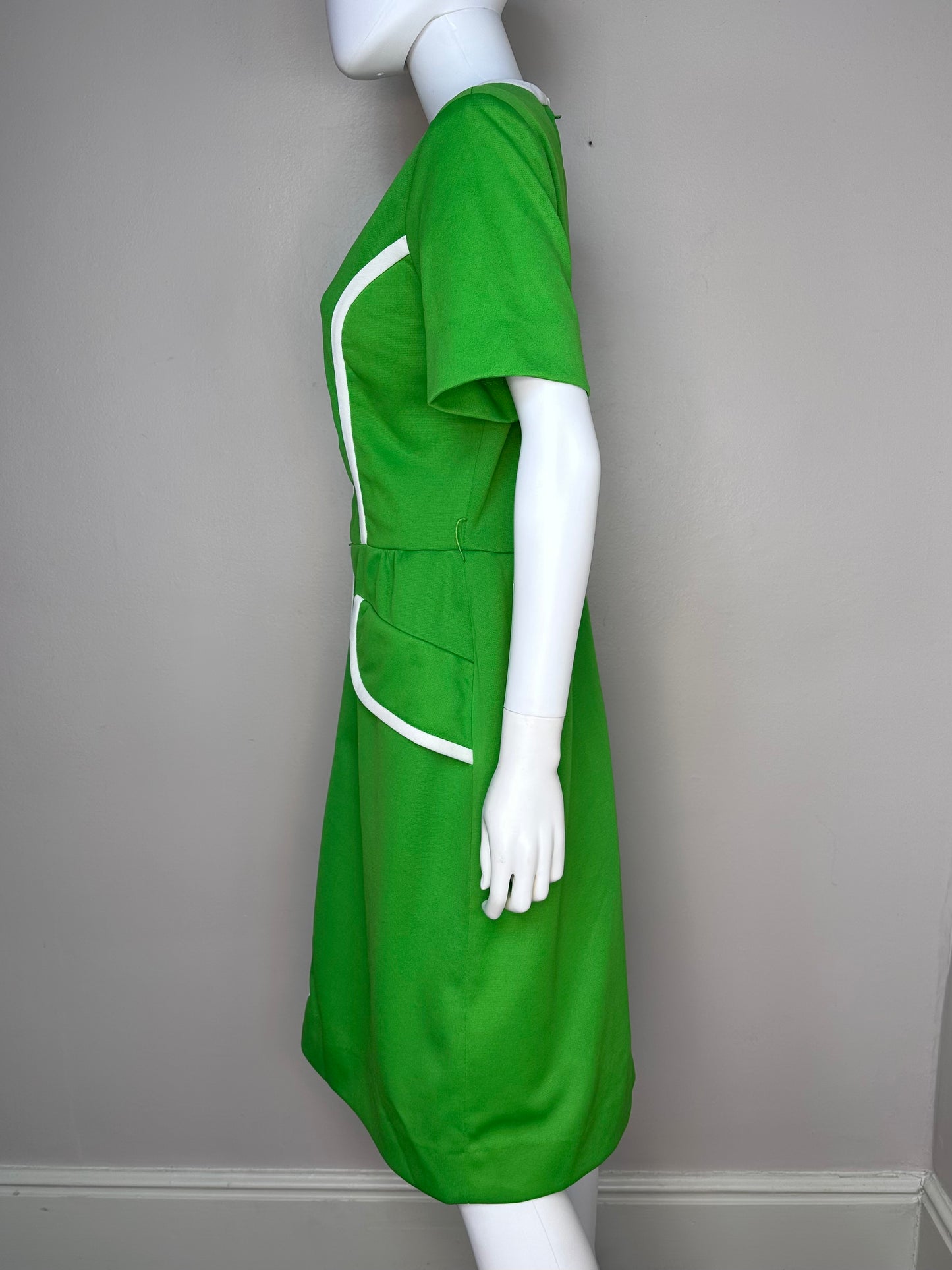 1970s Mod Green Dress with White Trim, Brook Hollow Size Large