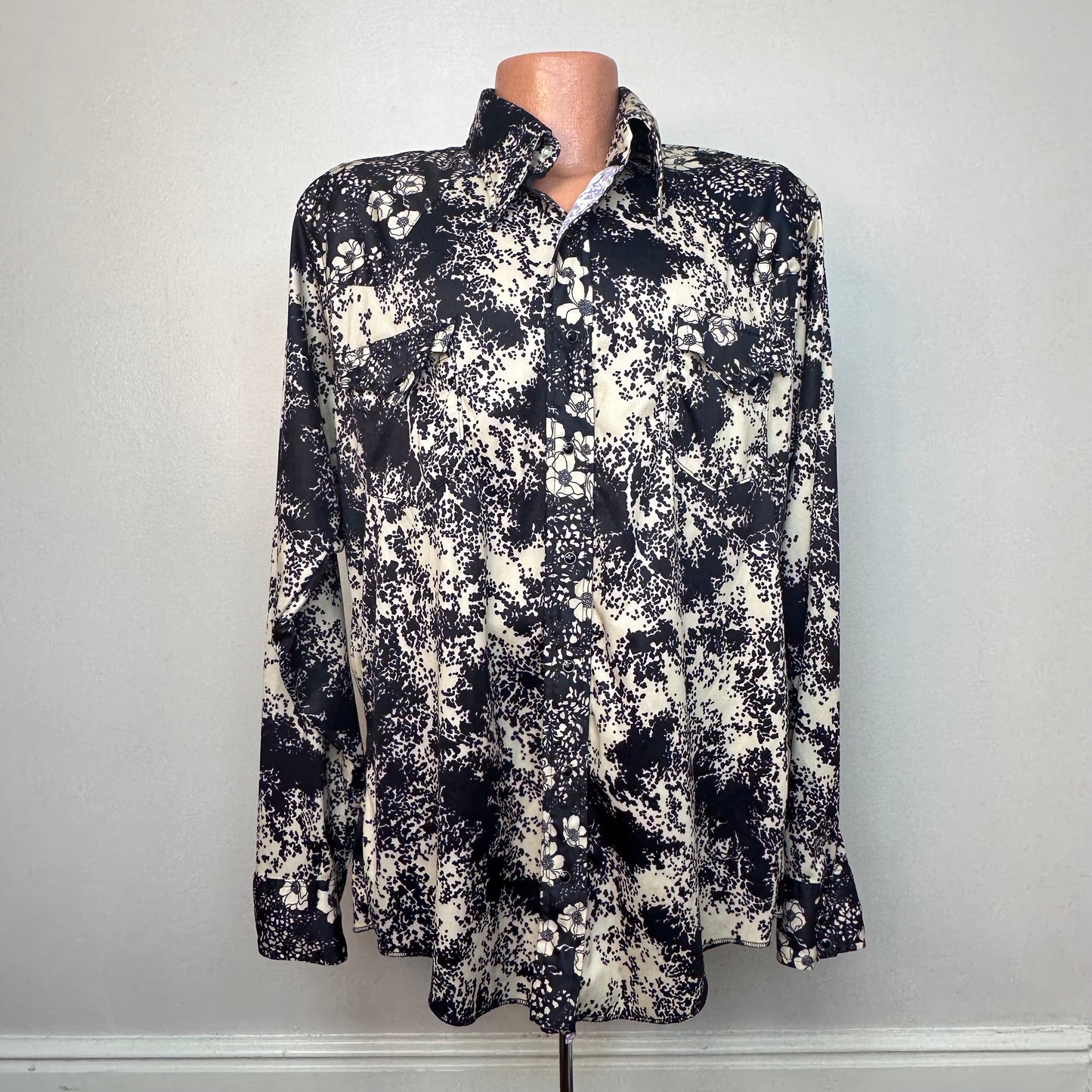 1970s Mixed Black and White Print Floral Western Shirt, DJ Dickson-Jenkins Size XL/XXL