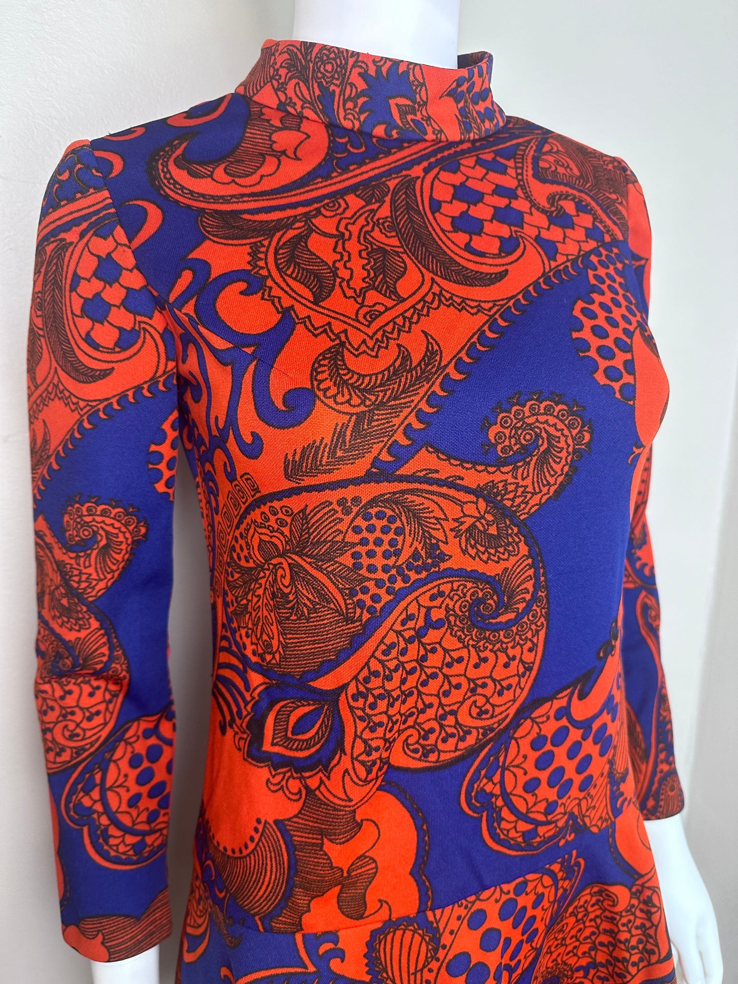 1960s Psychedelic Paisley Print Mod Mini Dress, Drop Waist, Parfait Originals Size Small