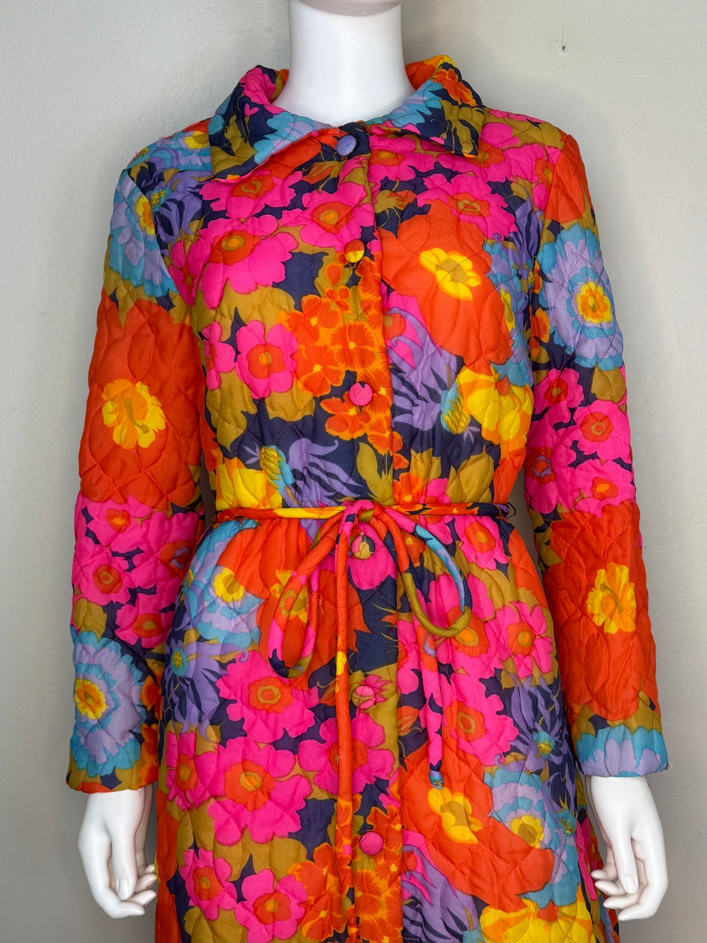 1960s Bright Floral Quilted Robe, Fifth Avenue Robes by M.W. Size Medium