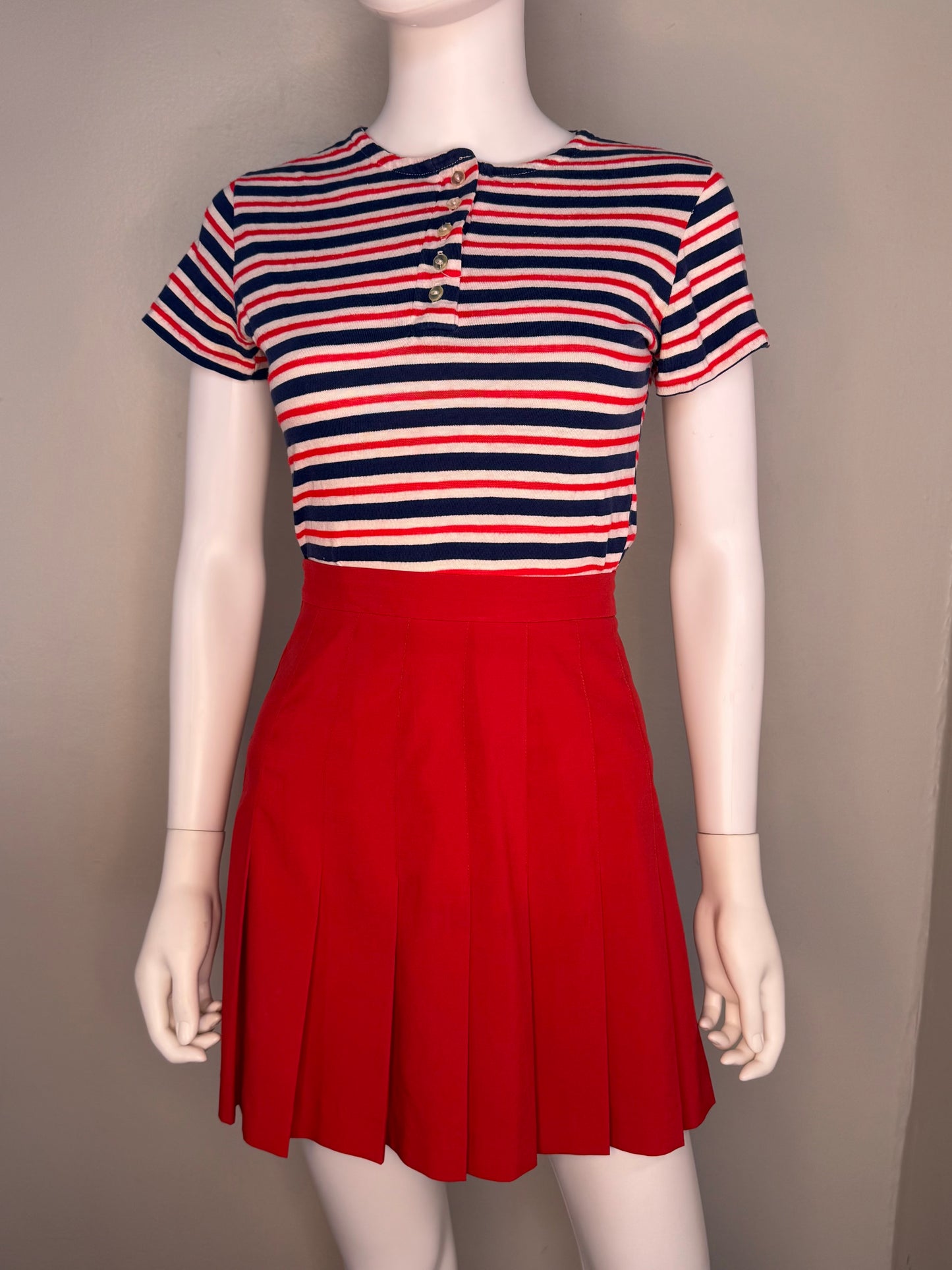 1960s/70s Red White and Blue Stripe Henley T-Shirt, Size Small