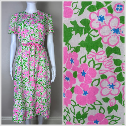 1970s The Lilly Pulitzer Short Sleeve Sheath Dress, Size Small-Medium, Pink and Green Floral