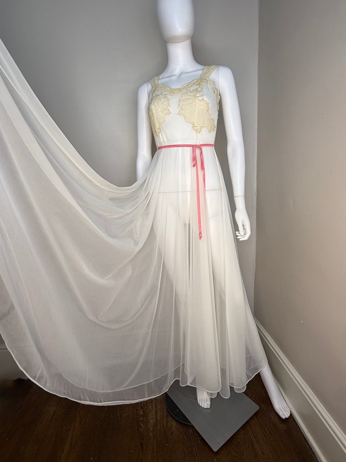 1950s Full Length Peignoir Set with Full Sweep, Sheer Off White Nylon with Cream Lace and Pink Ribbon, Yolande Size 32, XS, Night Gown and Robe, Bridal Lingerie