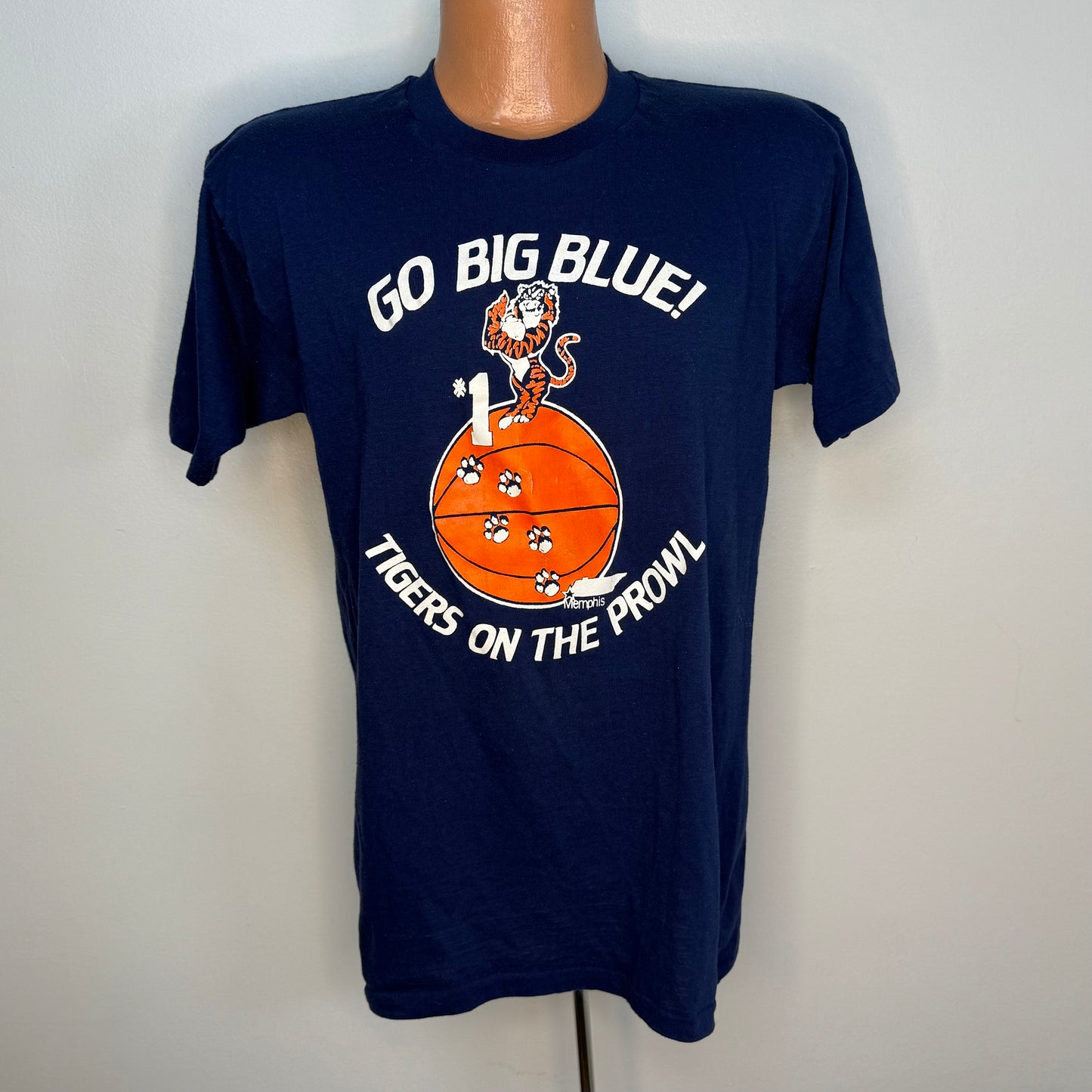 1980s Memphis State Basketball T-Shirt, Healthknit Size Medium, Go Big Blue Tigers on the Prowl, Fan from Tigerland