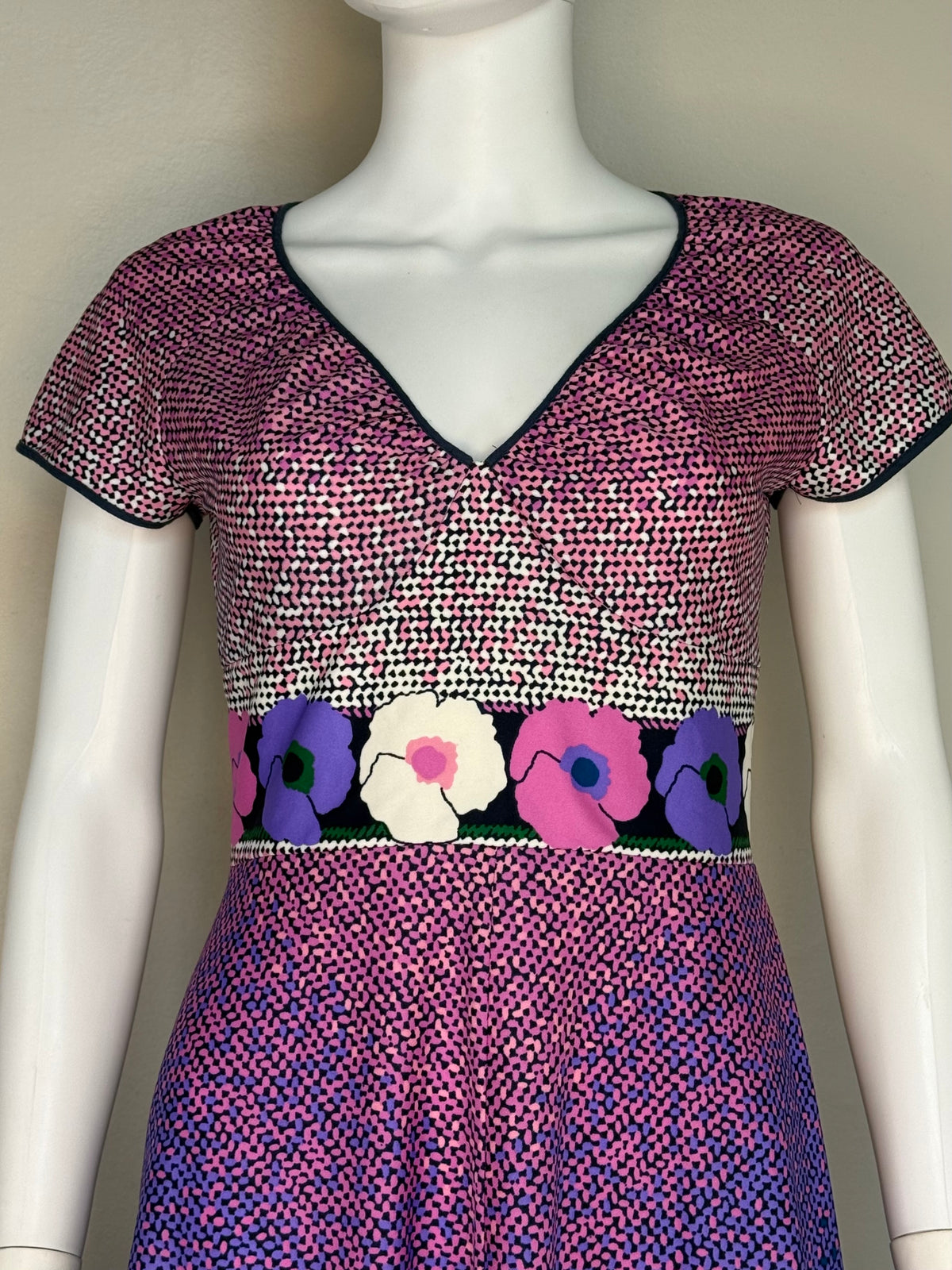 1970s Chevron Gradient Print Maxi Dress, Dehå of Sweden Size Small, Pop Art Poppies Waistband