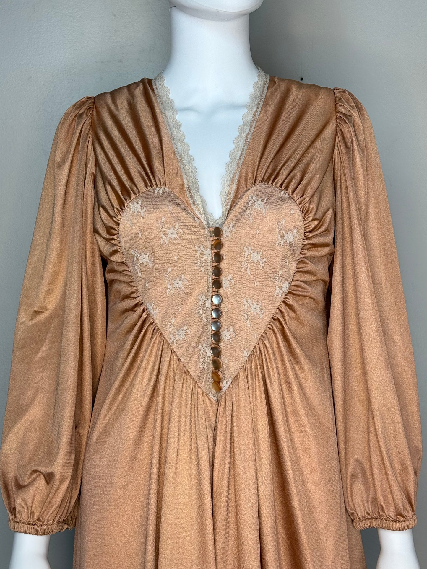 1970s Rose Gold Lace Heart Peignoir Set, Nightgown and Robe, Size XS/Small