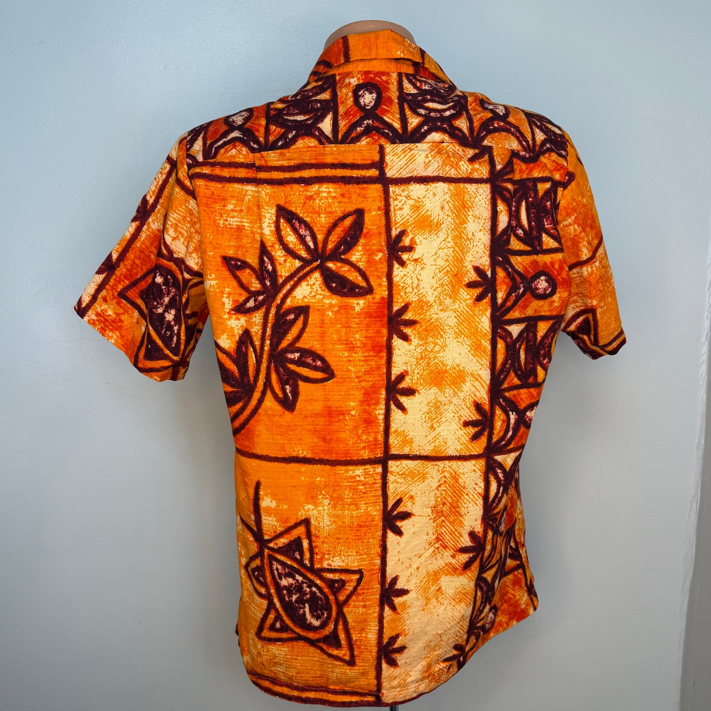 1960s Hawaiian Shirt, Orange Tiki Print Cotton Barkcloth, Waltah Clarke’s Size S/M