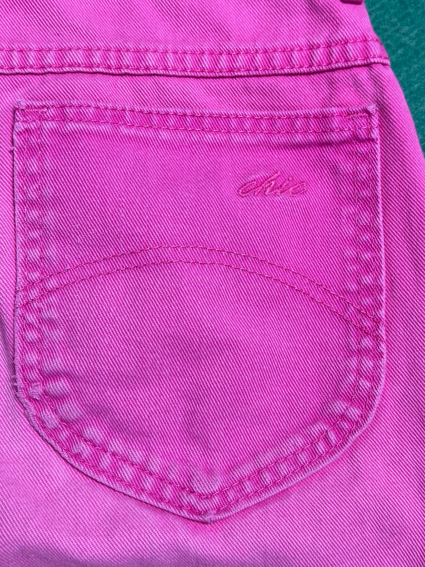 1980s Chic Hot Pink Jeans, Size 8, 28"x28.25"