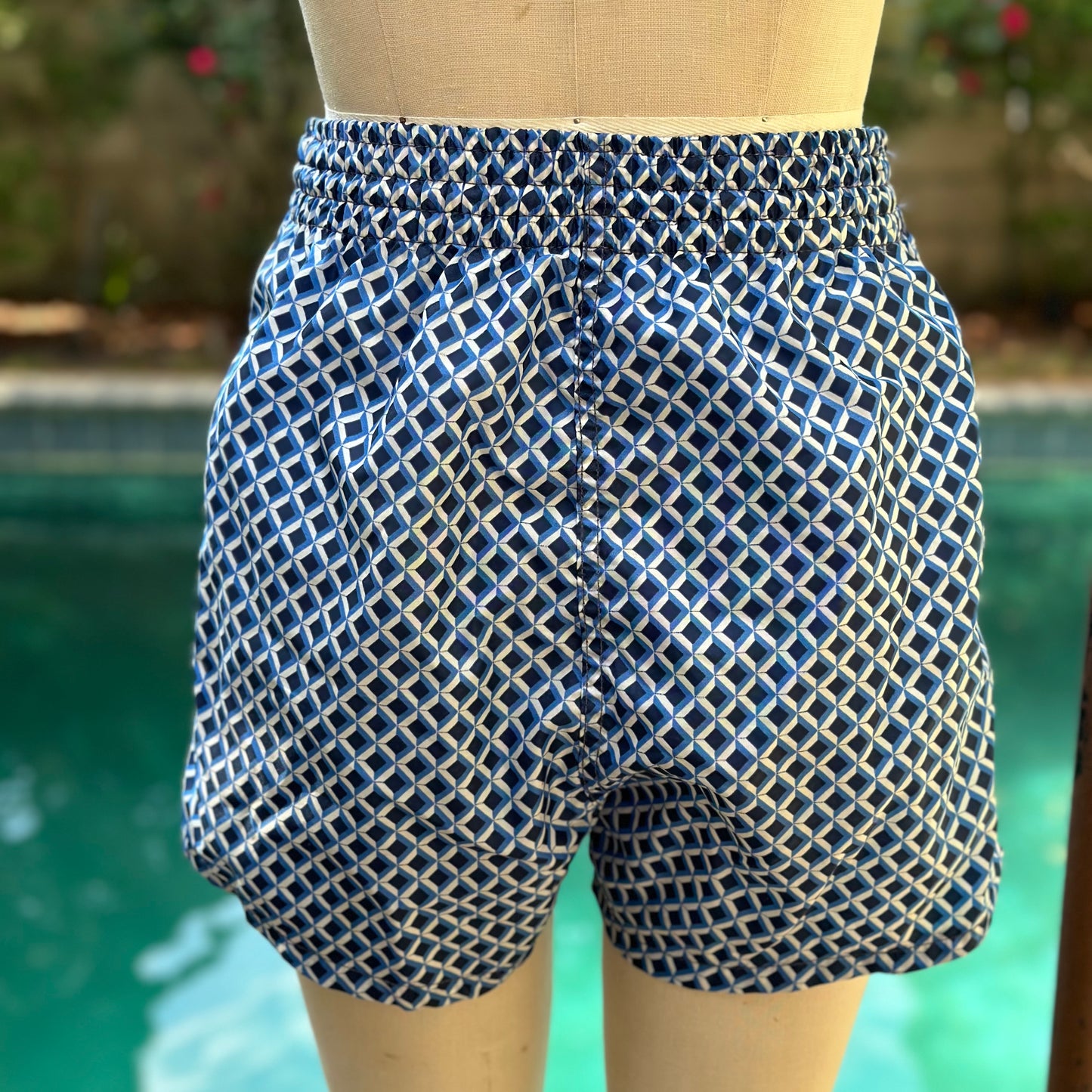 1950s Geometric Print Nylon Men’s Swimsuit, Size XS-Small, Swim Trunks Shorts