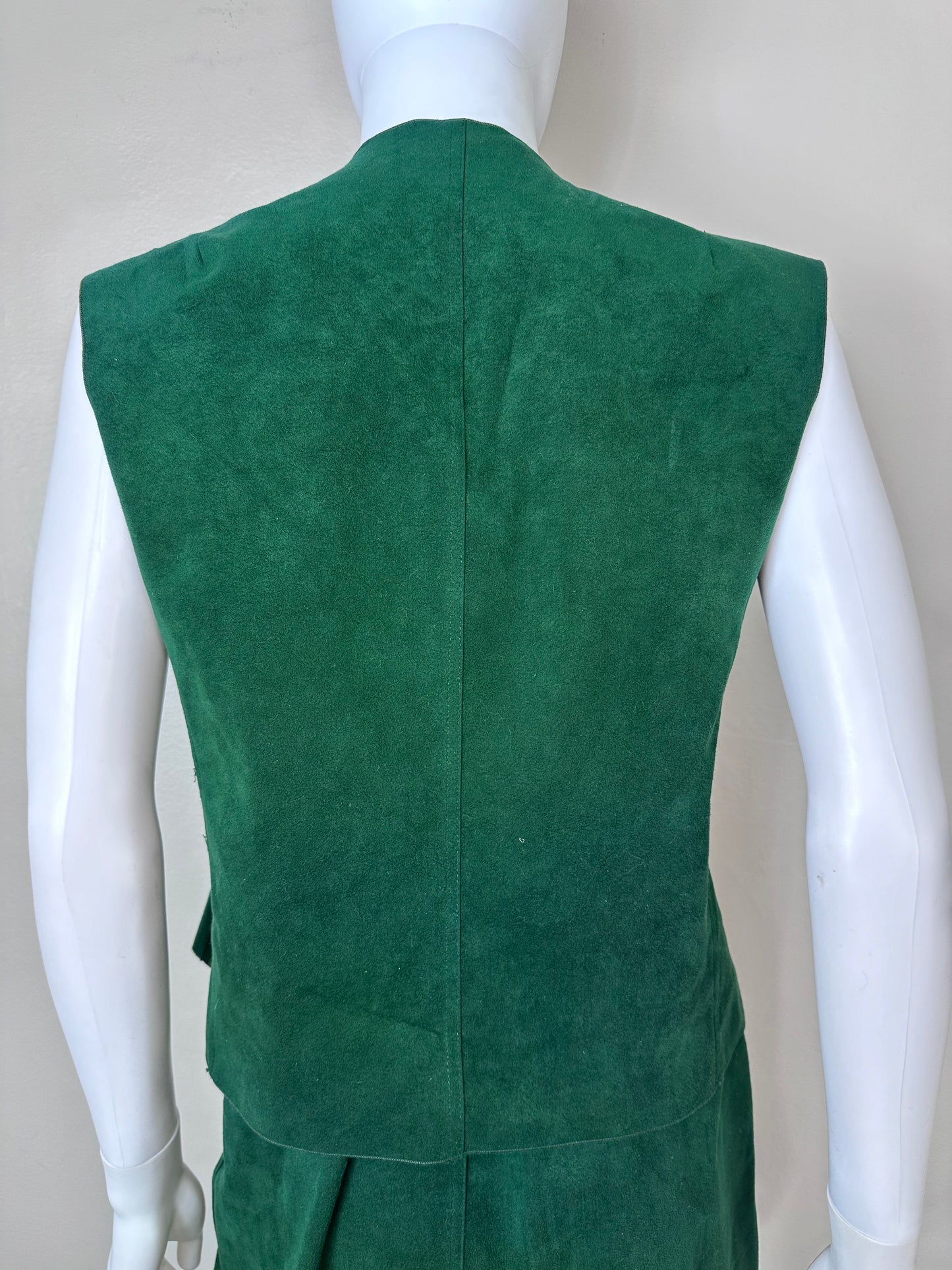 1980s Green Ultrasuede Vest and Skirt Set, Signatures by Russ Taylor Size Small-Medium