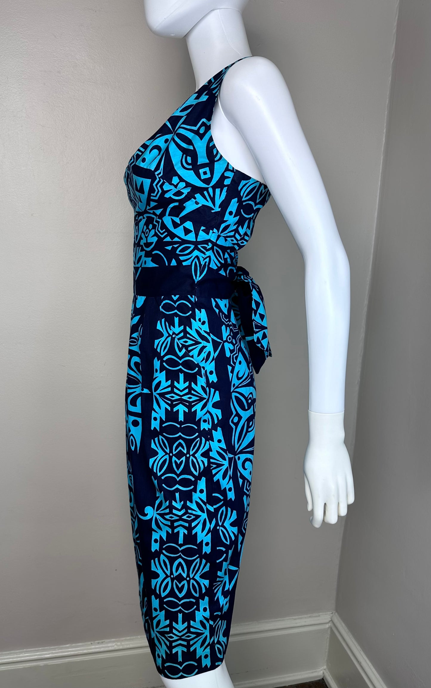 1950s Hawaiian Wiggle Dress, Alfred Shaheen Size XXS, Polynesian Tiki Print