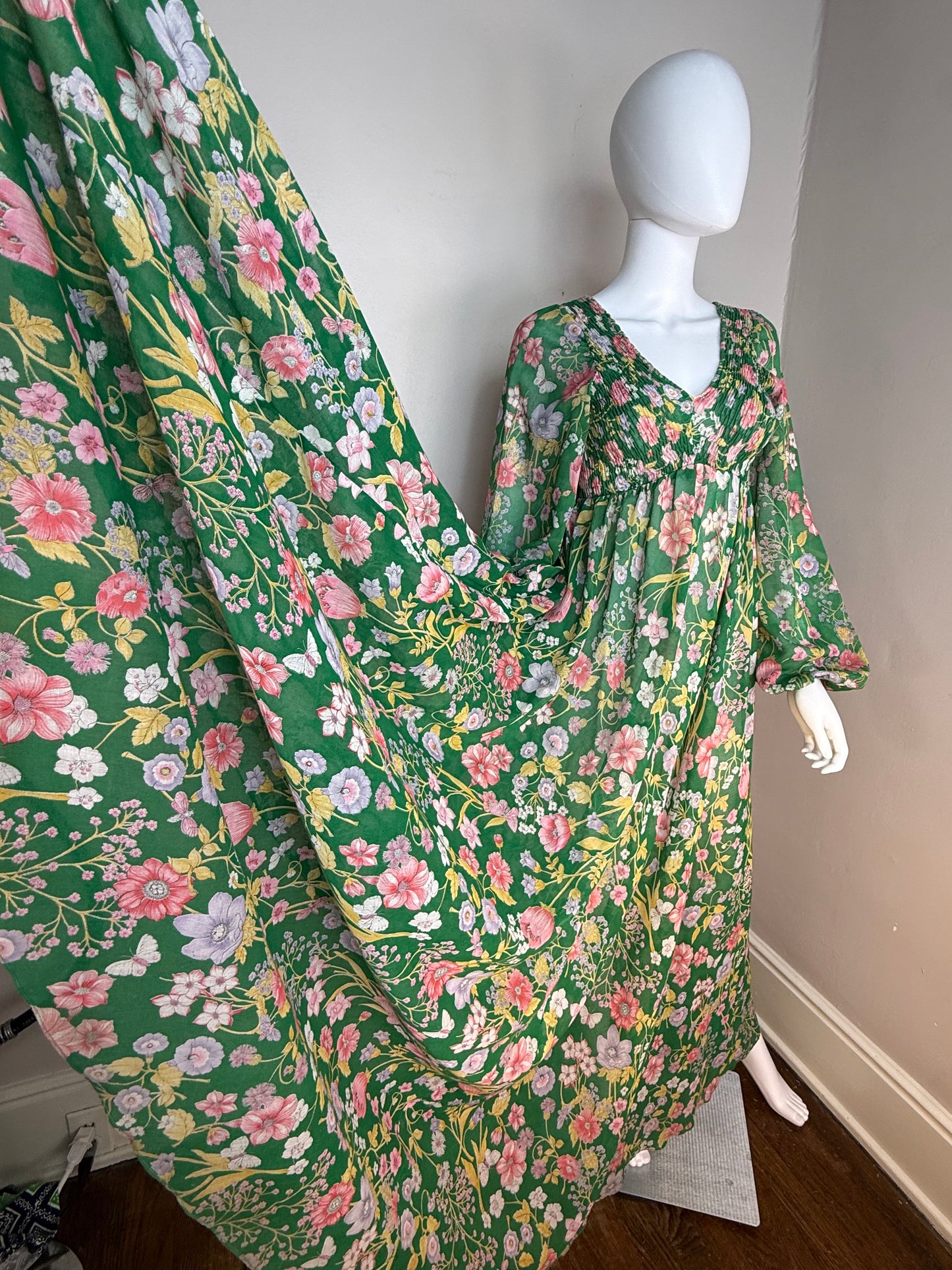 1970s Green Floral Maxi Dress, Denise Are There! Bonwit Teller, Size XS-Small Tall